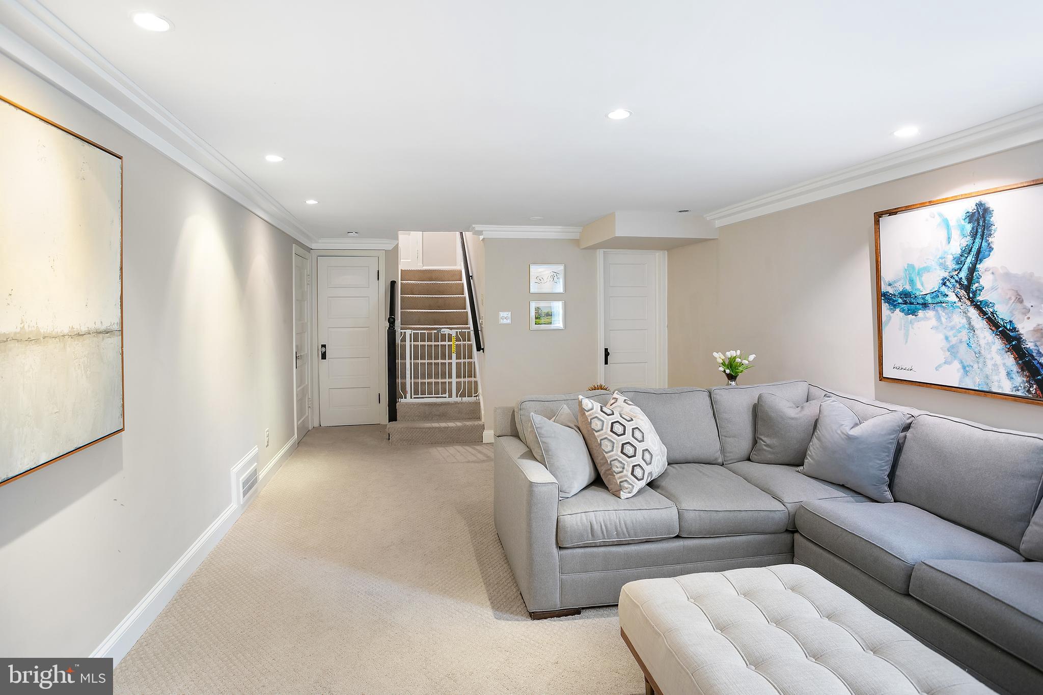 ROLLINGWOOD - Residential