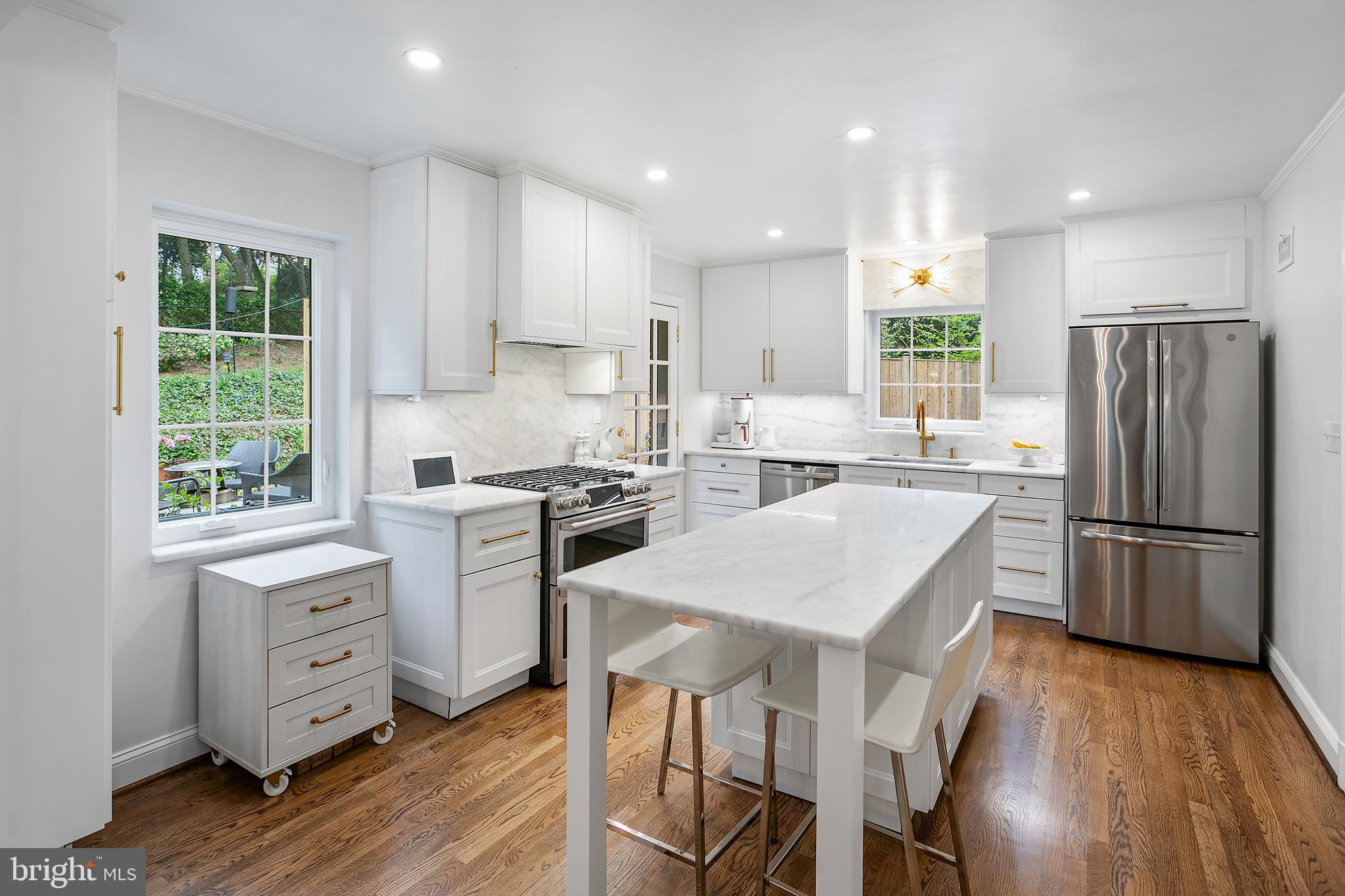 ROLLINGWOOD - Residential