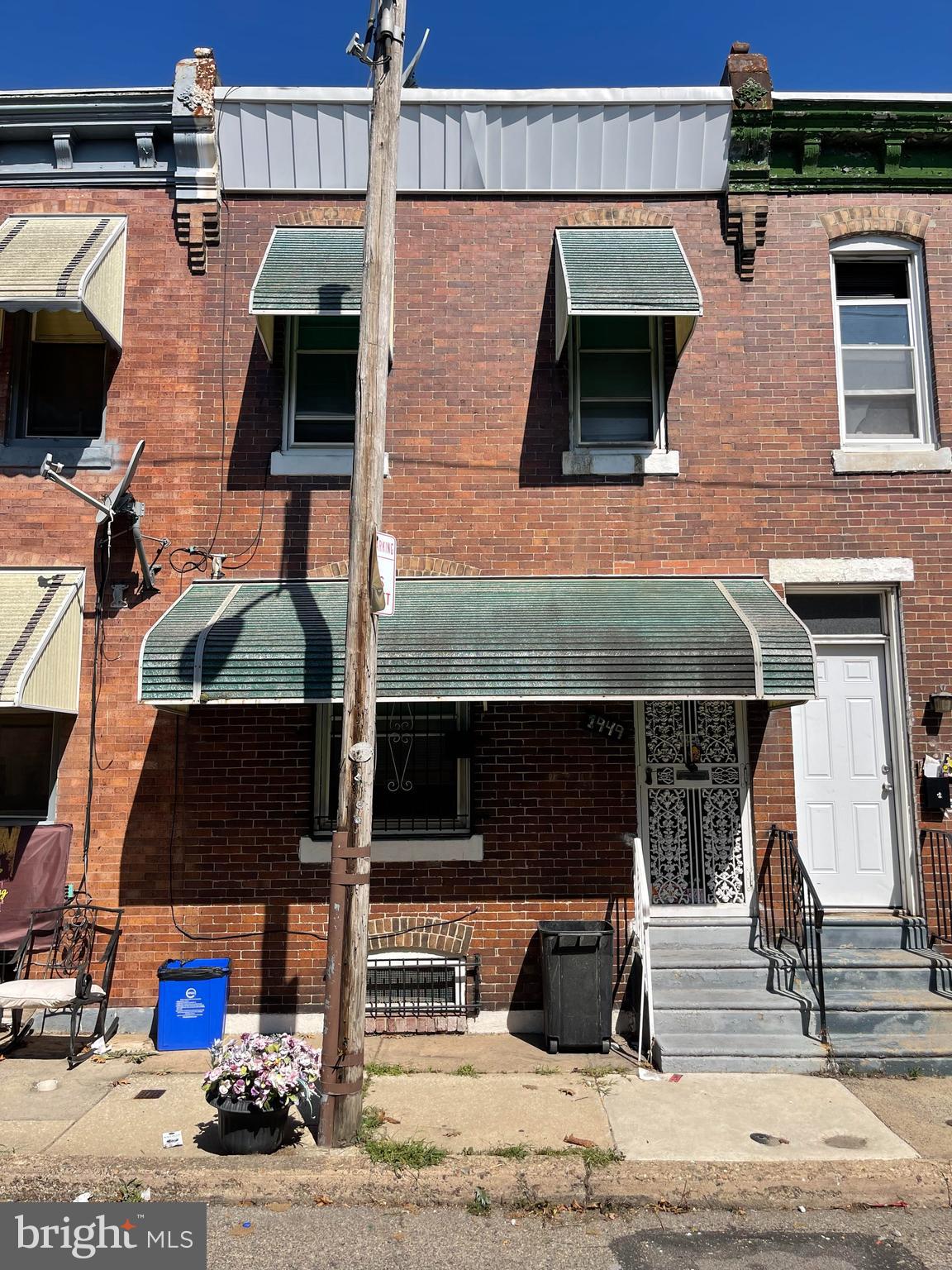 Welcome to 1949 Bonitz St! This cozy home features 2 bedrooms and 1 bathroom, providing an intimate and comfortable space for you and your family. Situated in a convenient area near Hunting Park Ave, you'll have easy access to a variety of amenities, including schools, restaurants, and more. With a functional and well-lit layout, this home is perfect for those seeking comfort and convenience. The kitchen offers ample space to prepare delicious meals, while the living area provides a relaxing ambiance for moments of tranquility or family gatherings.Additionally, the proximity to schools ensures a convenient location Don't miss the opportunity to make this charming home your next destination. Contact us today to schedule a visit and discover all that 1949 Bonitz St has to offer!