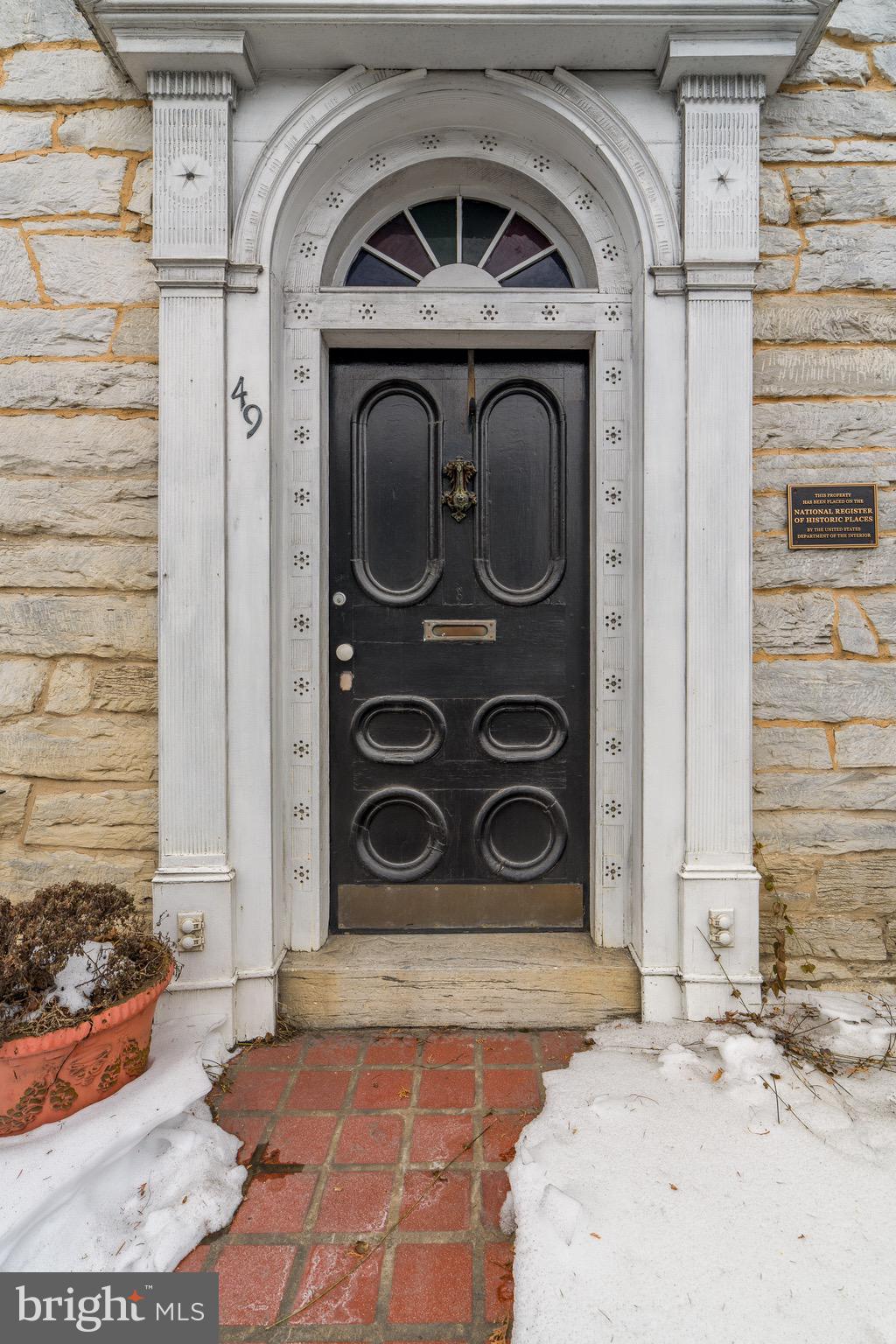 49 S WHITE OAK STREET