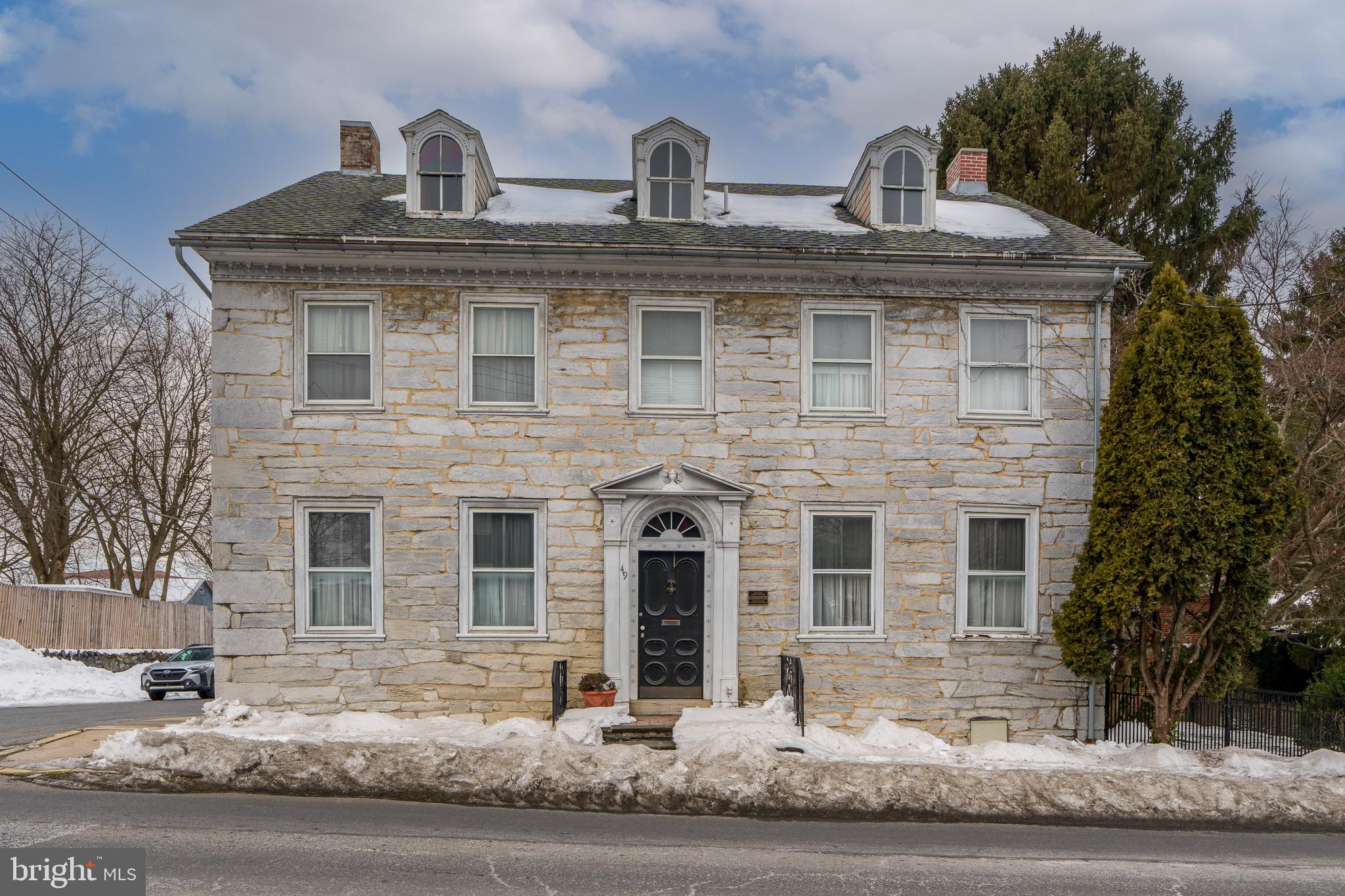 49 S WHITE OAK STREET