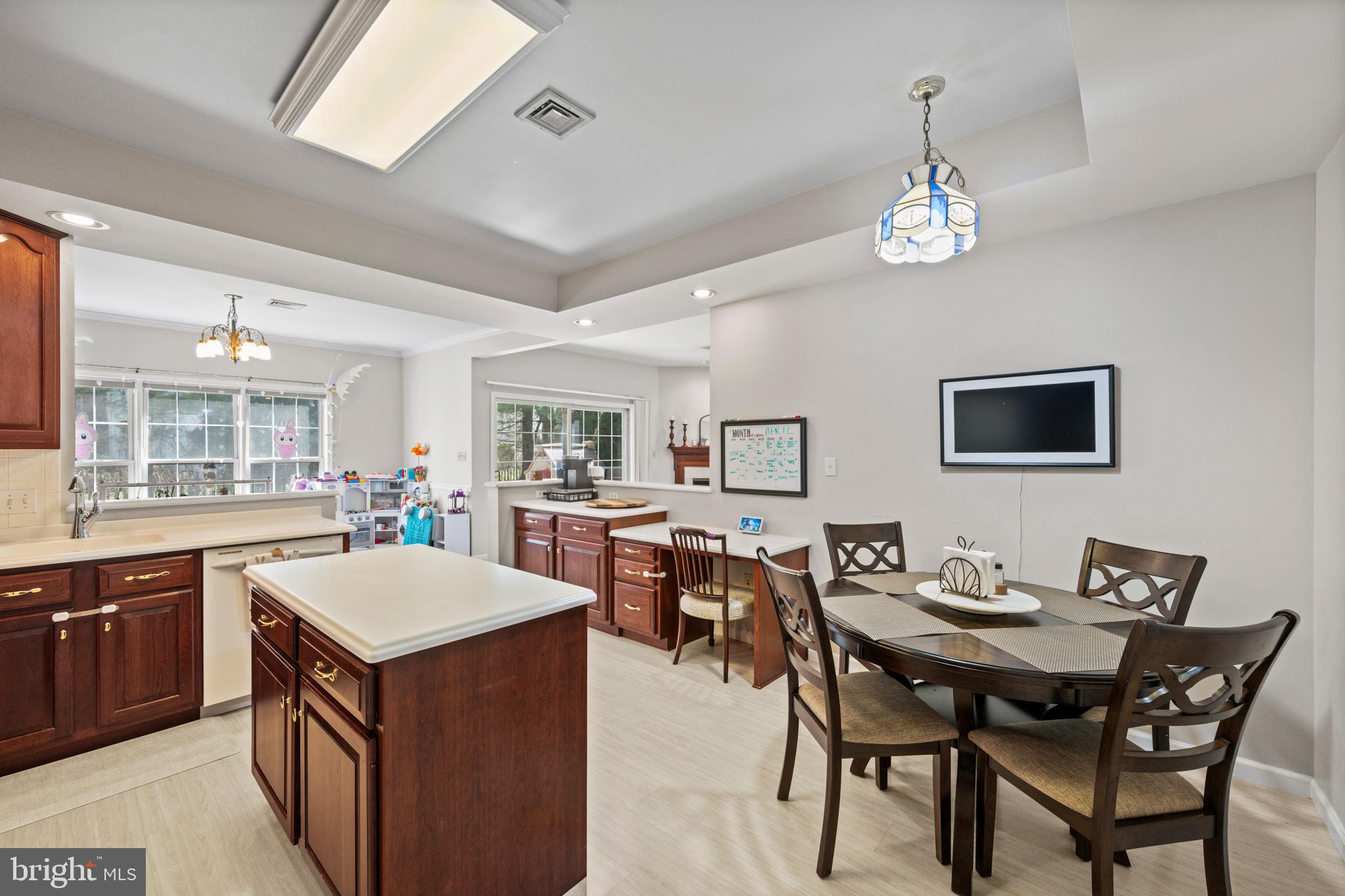 VILLAGE OF INNSBRUCK - Residential