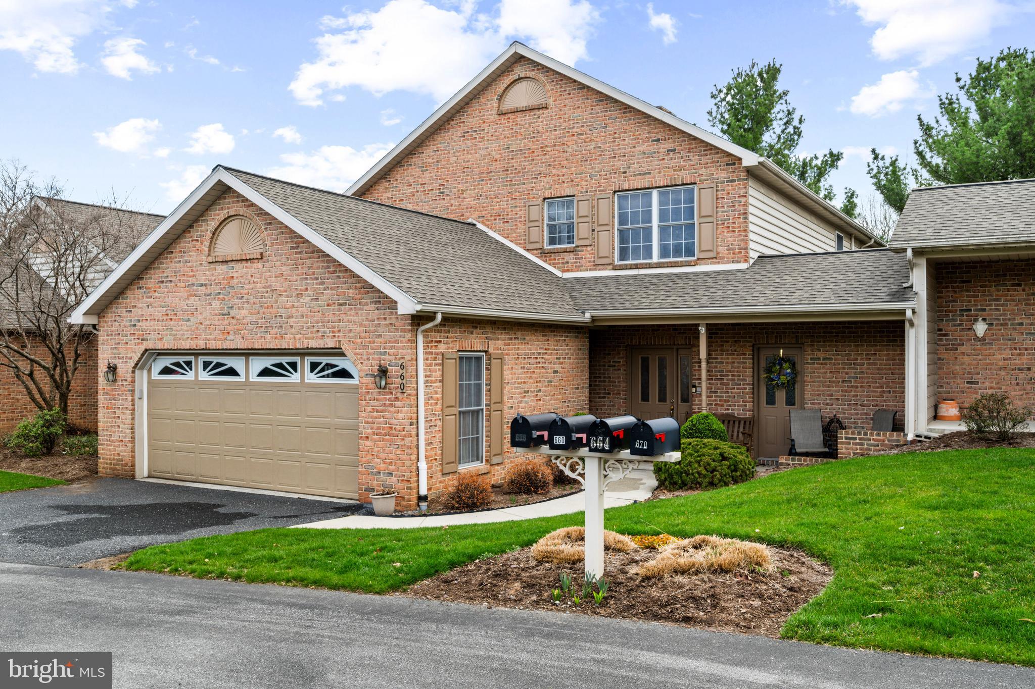 VILLAGE OF INNSBRUCK - Residential