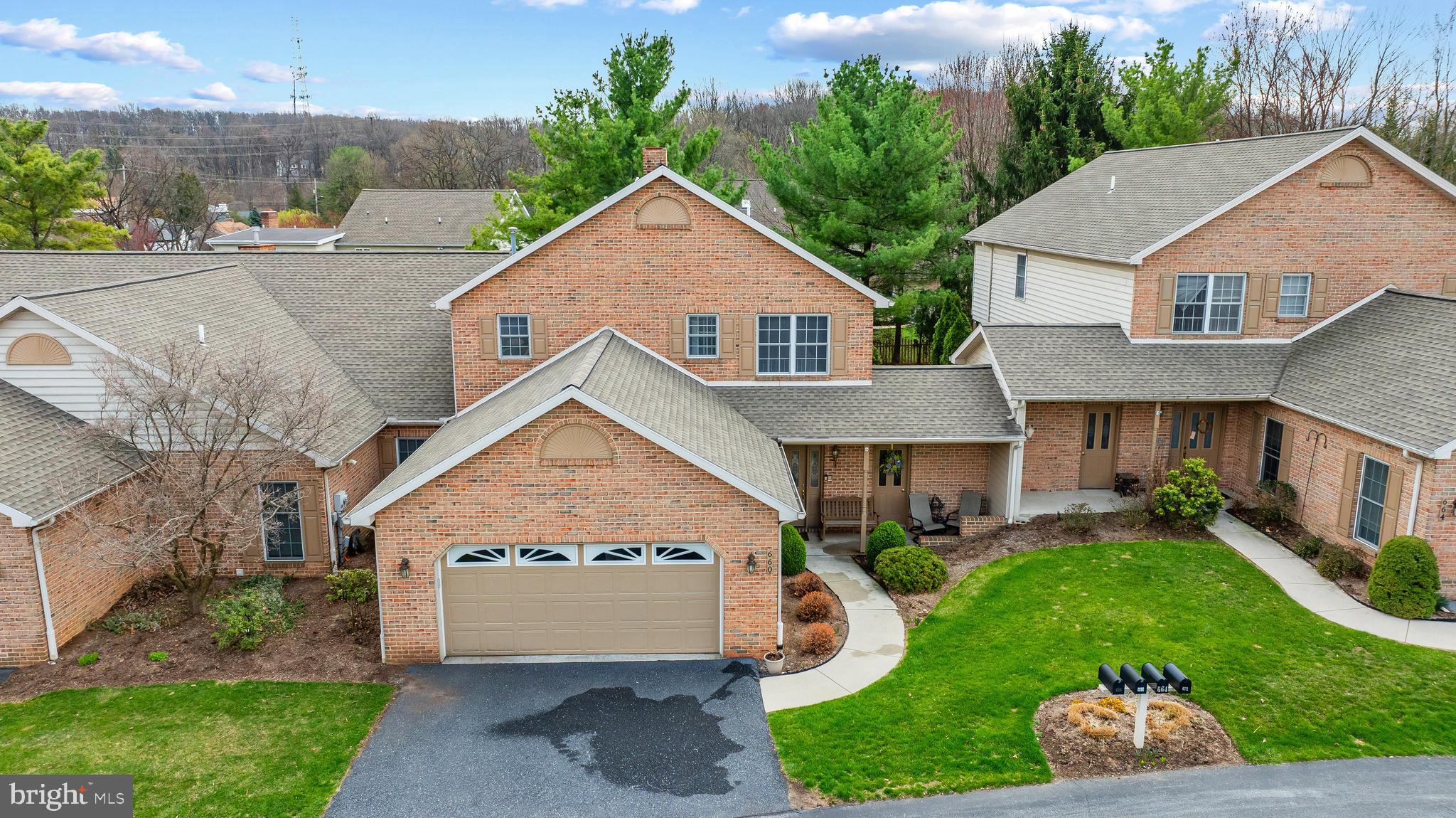 VILLAGE OF INNSBRUCK - Residential