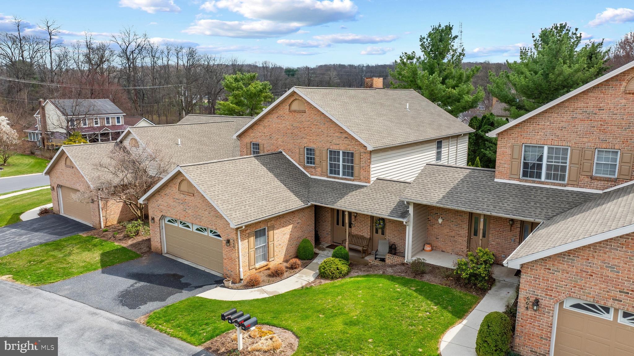 VILLAGE OF INNSBRUCK - Residential