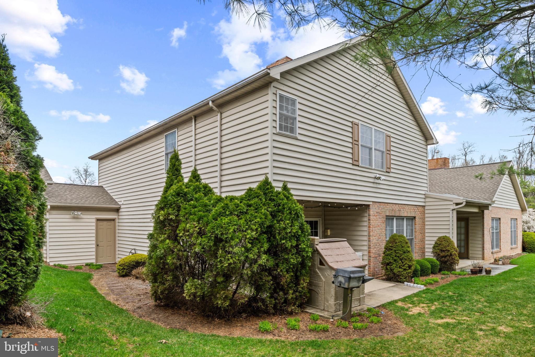 VILLAGE OF INNSBRUCK - Residential