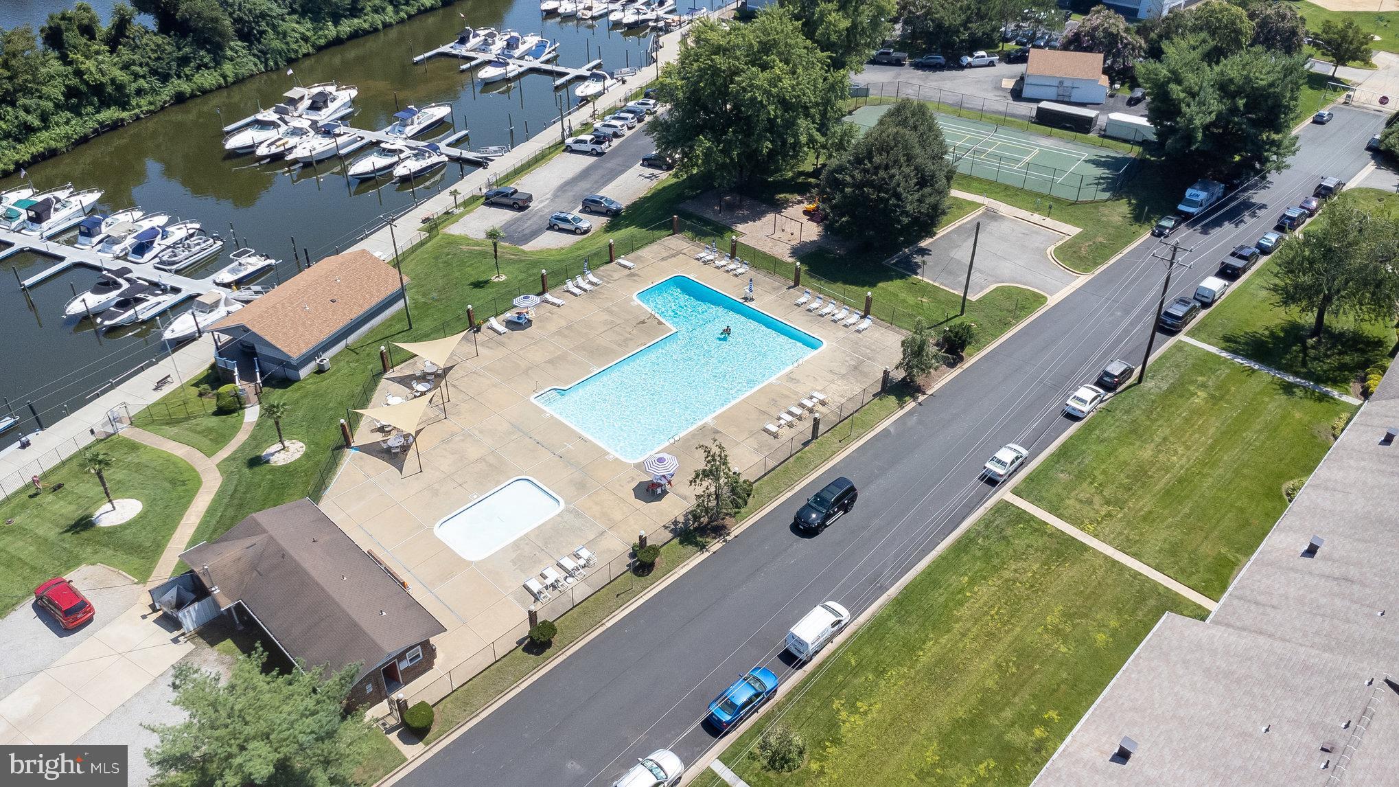 MOORINGS OF OCCOQUAN CON - Residential