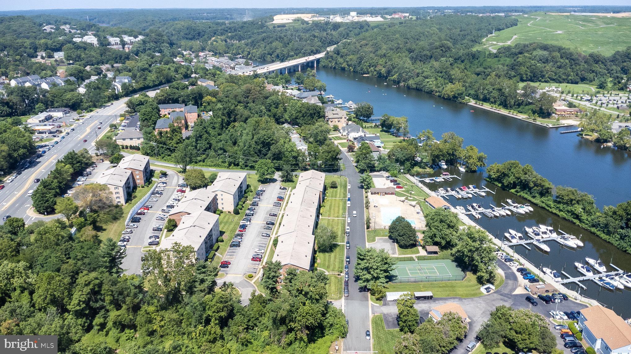 MOORINGS OF OCCOQUAN CON - Residential