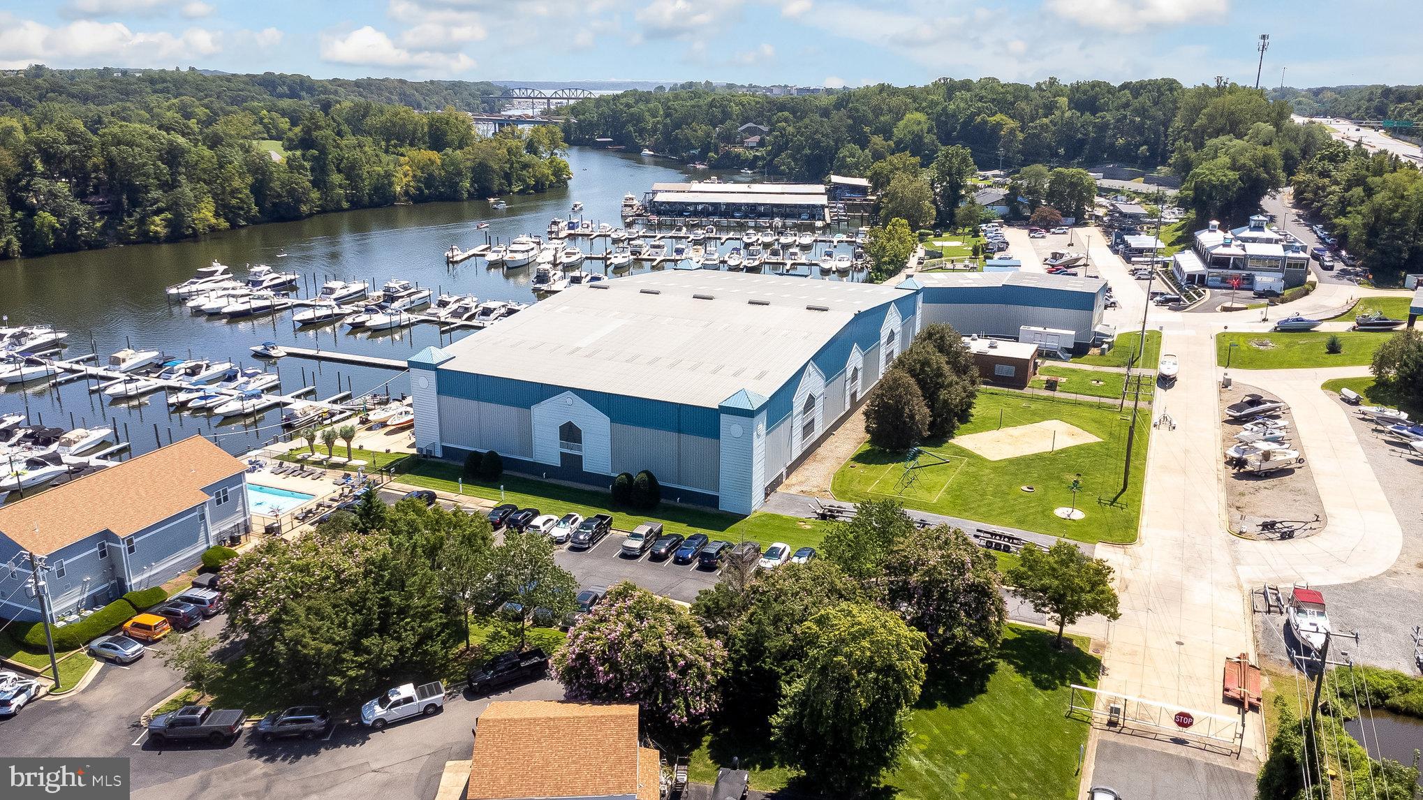 MOORINGS OF OCCOQUAN CON - Residential