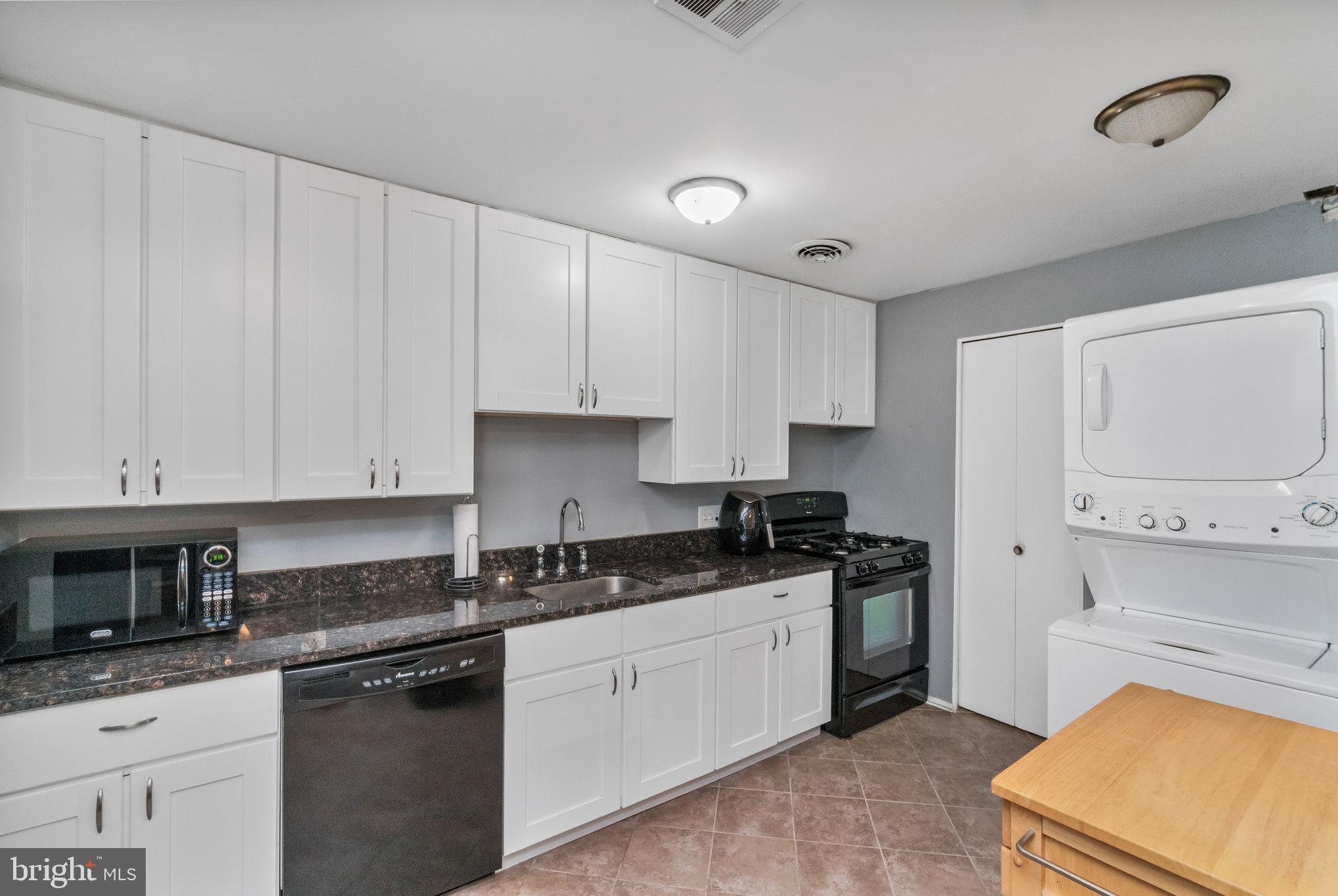 MOORINGS OF OCCOQUAN CON - Residential