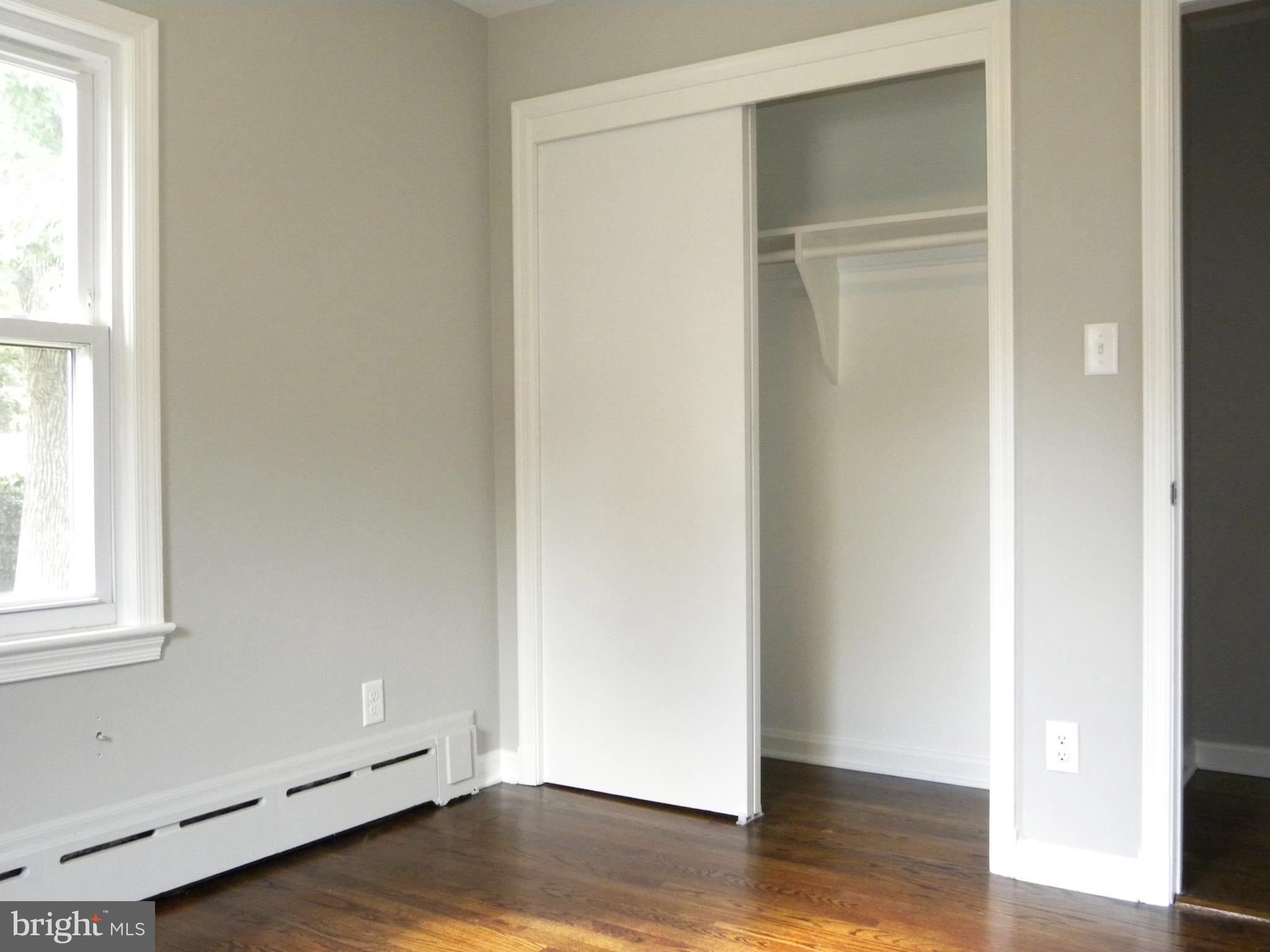 ROSEMONT PARK - Residential Lease