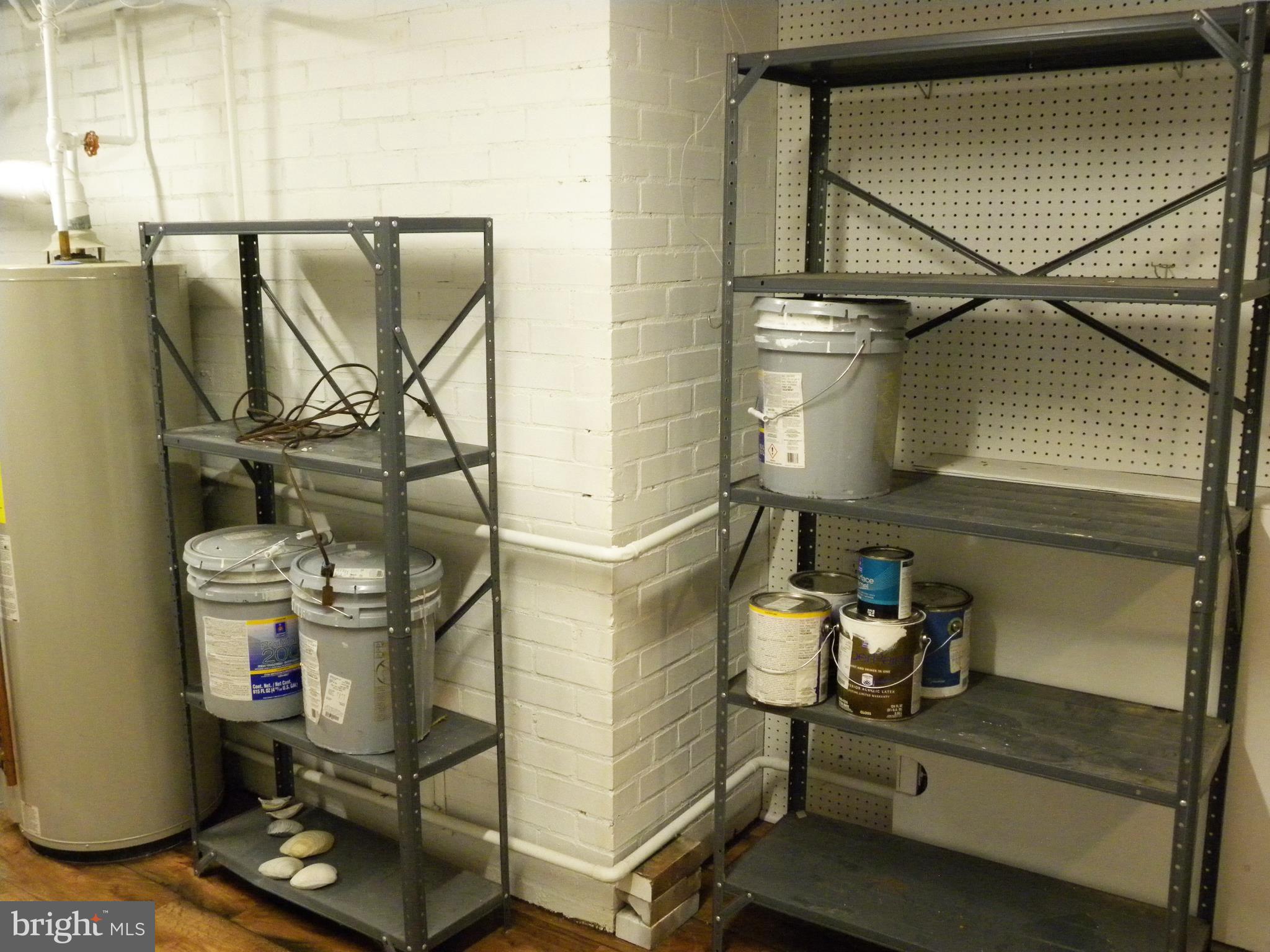 ROSEMONT PARK - Residential Lease