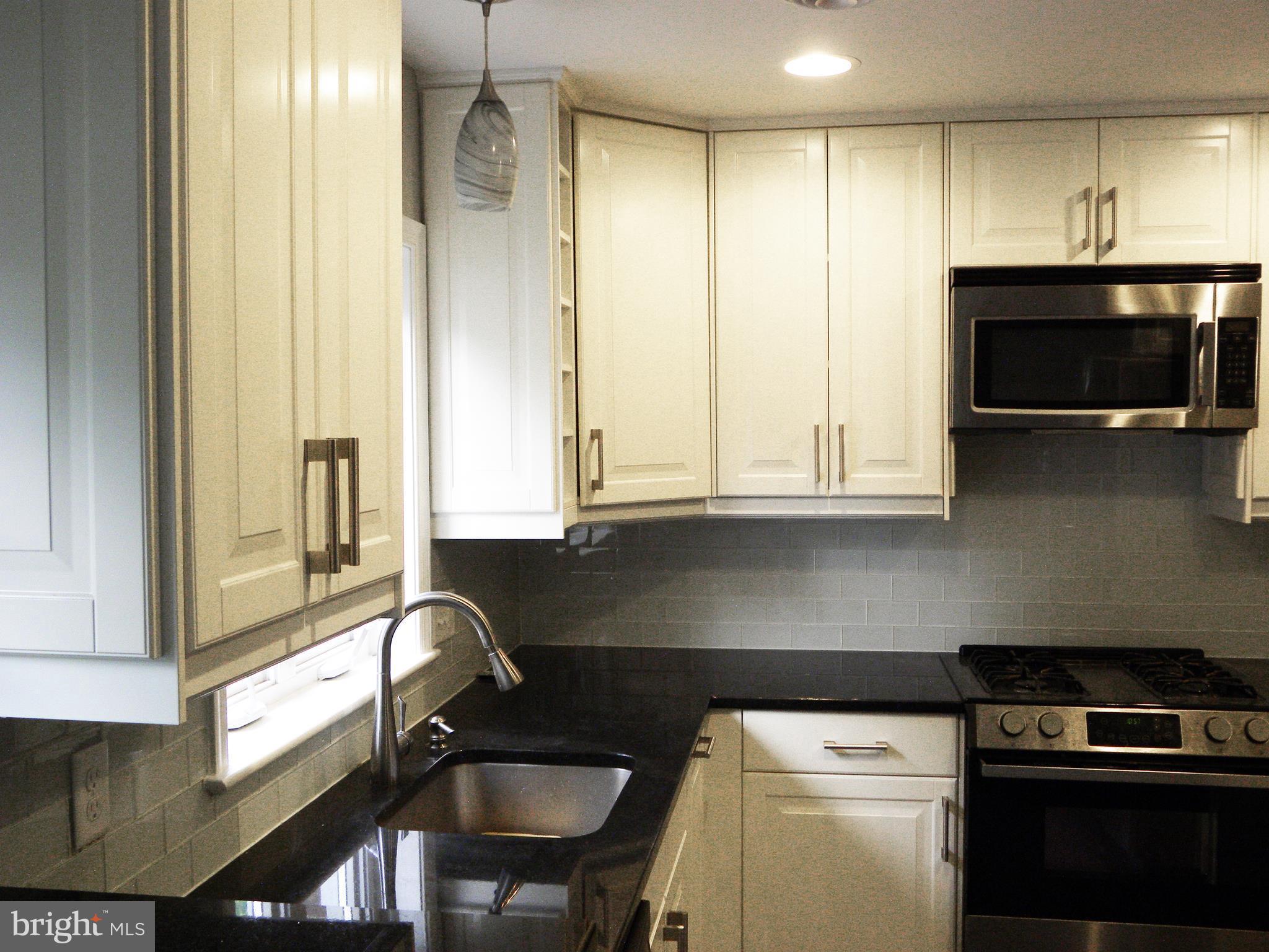 ROSEMONT PARK - Residential Lease