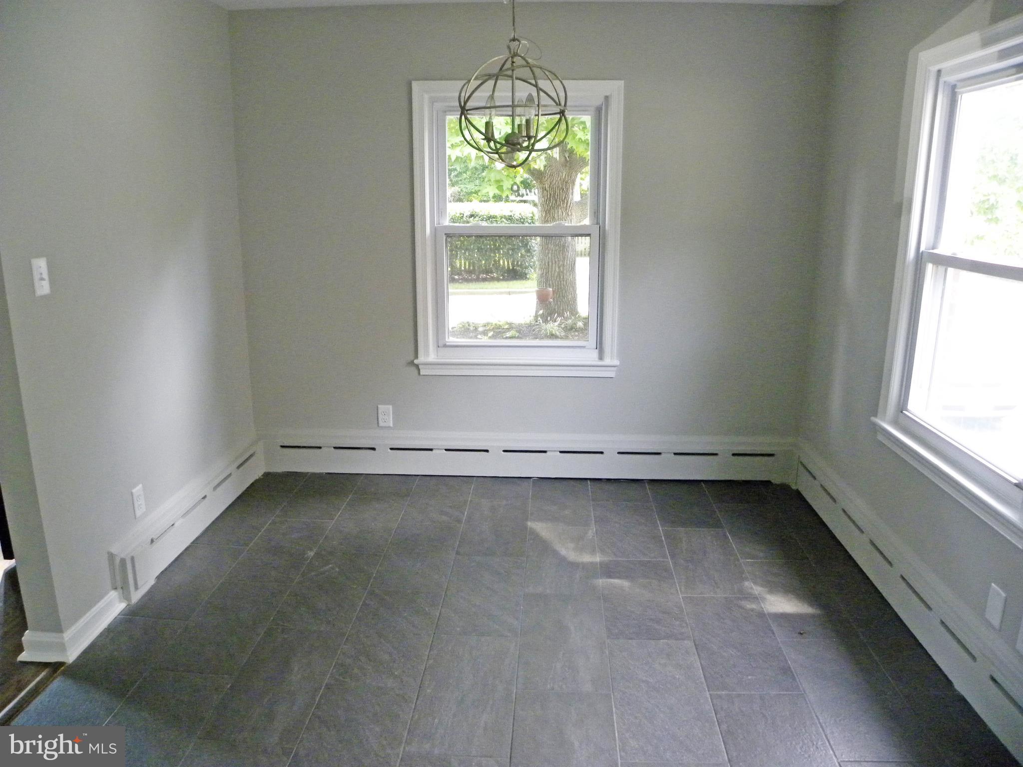 ROSEMONT PARK - Residential Lease