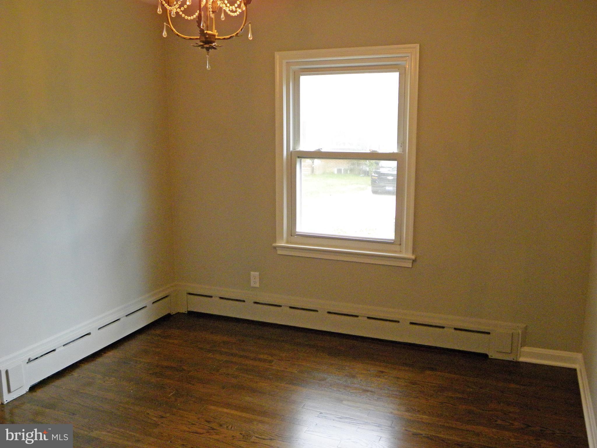 ROSEMONT PARK - Residential Lease