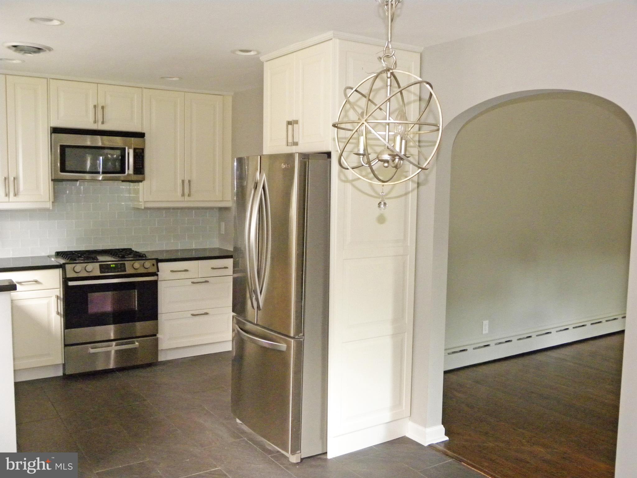 ROSEMONT PARK - Residential Lease