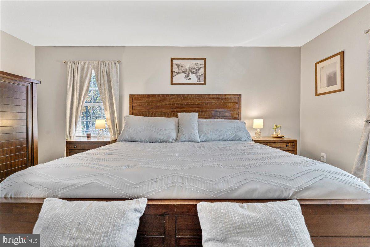 ST CHARLES HAMPSHIRE - Residential