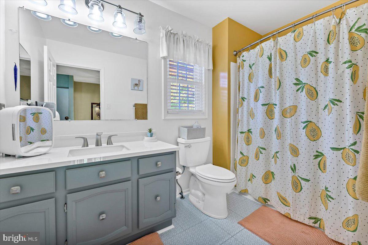 ST CHARLES HAMPSHIRE - Residential