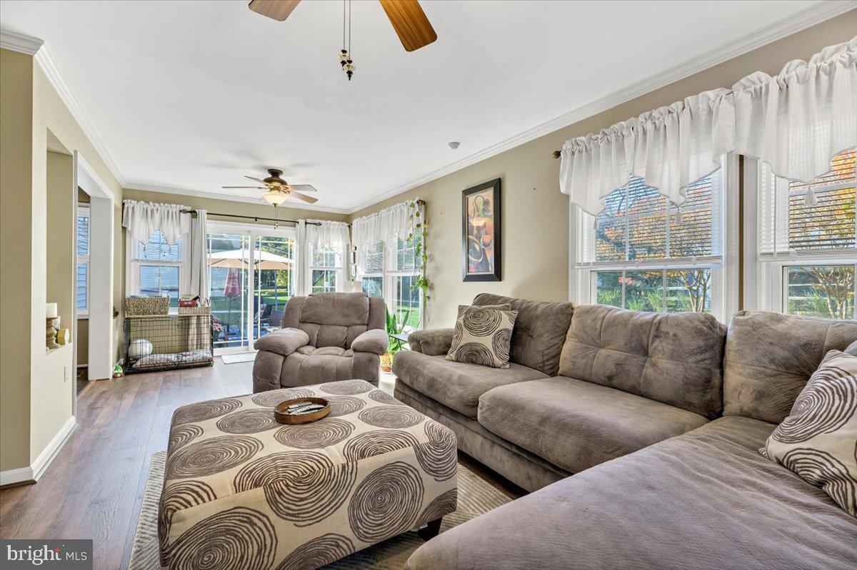 ST CHARLES HAMPSHIRE - Residential