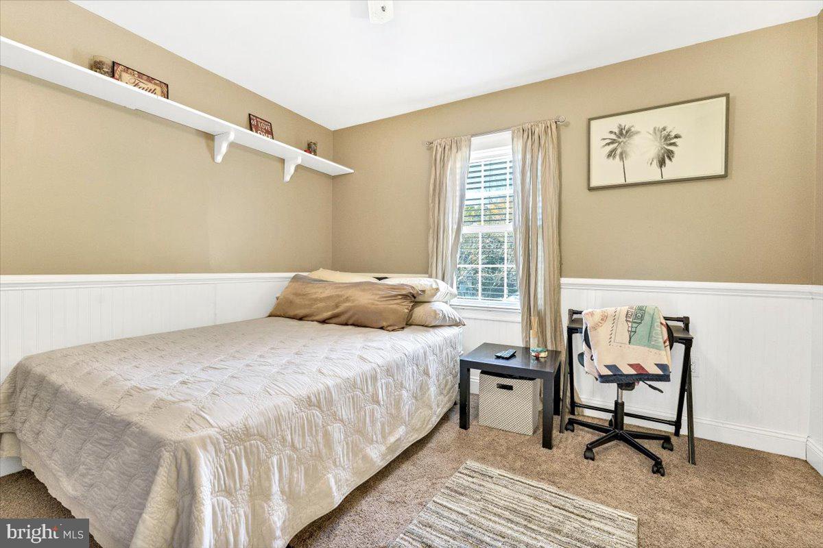 ST CHARLES HAMPSHIRE - Residential