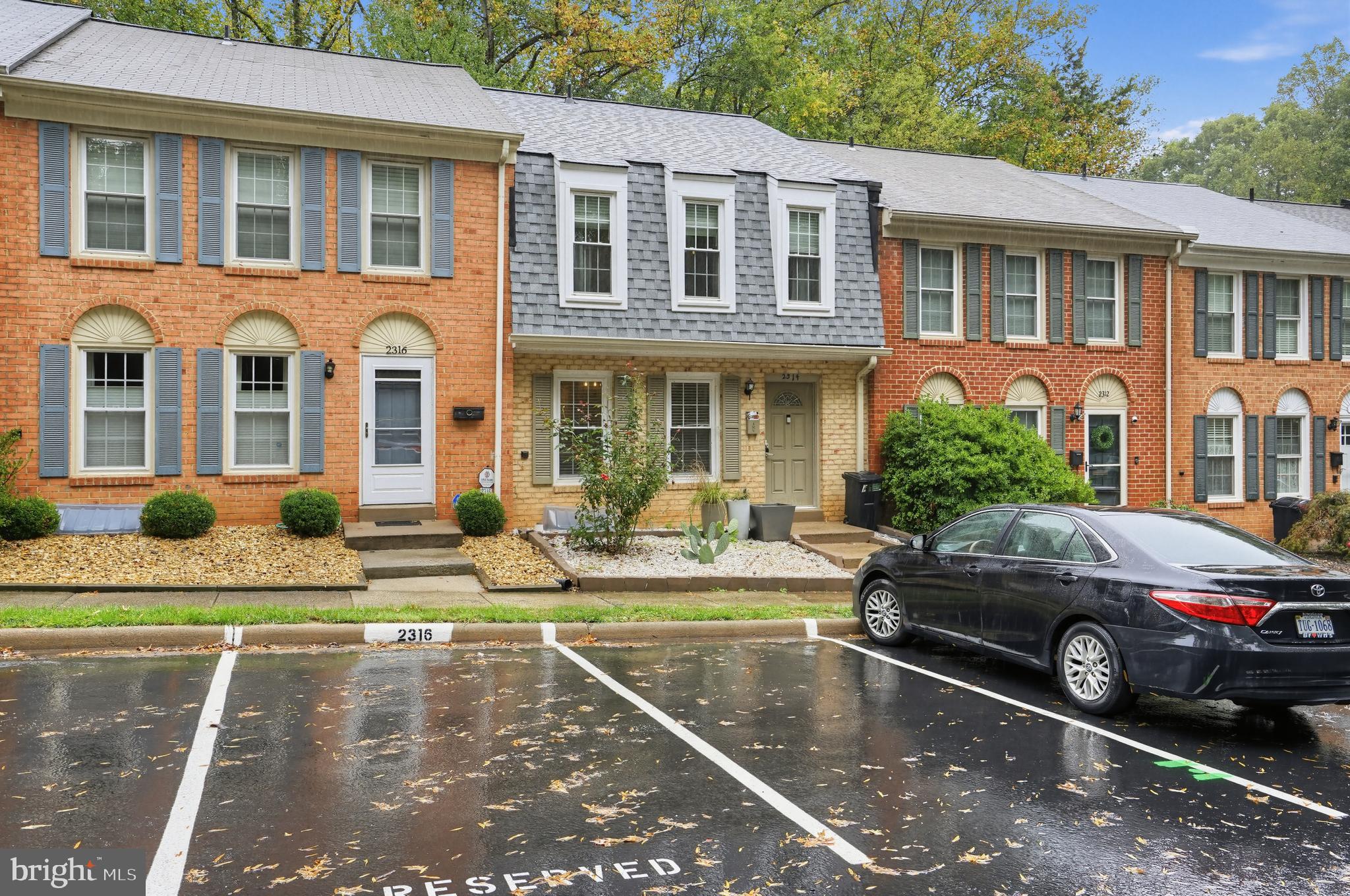 2314 HORSEFERRY COURT