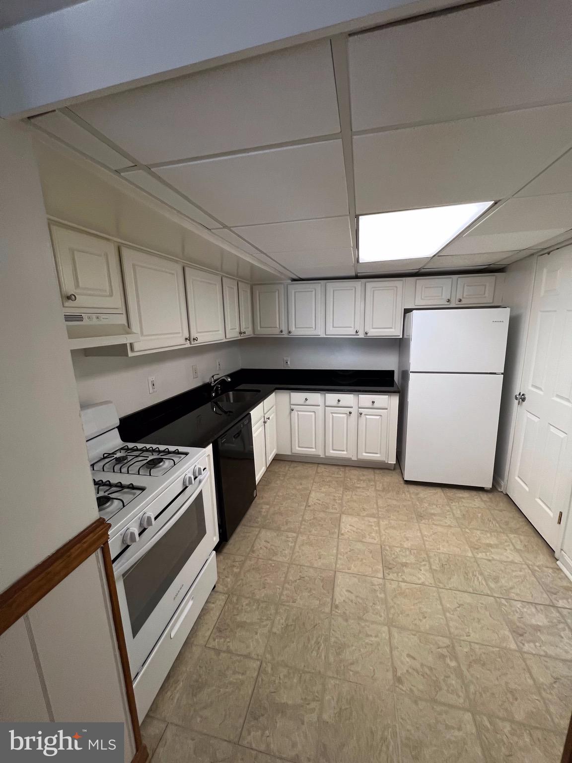 KIMBERLY PLACE - Residential Lease