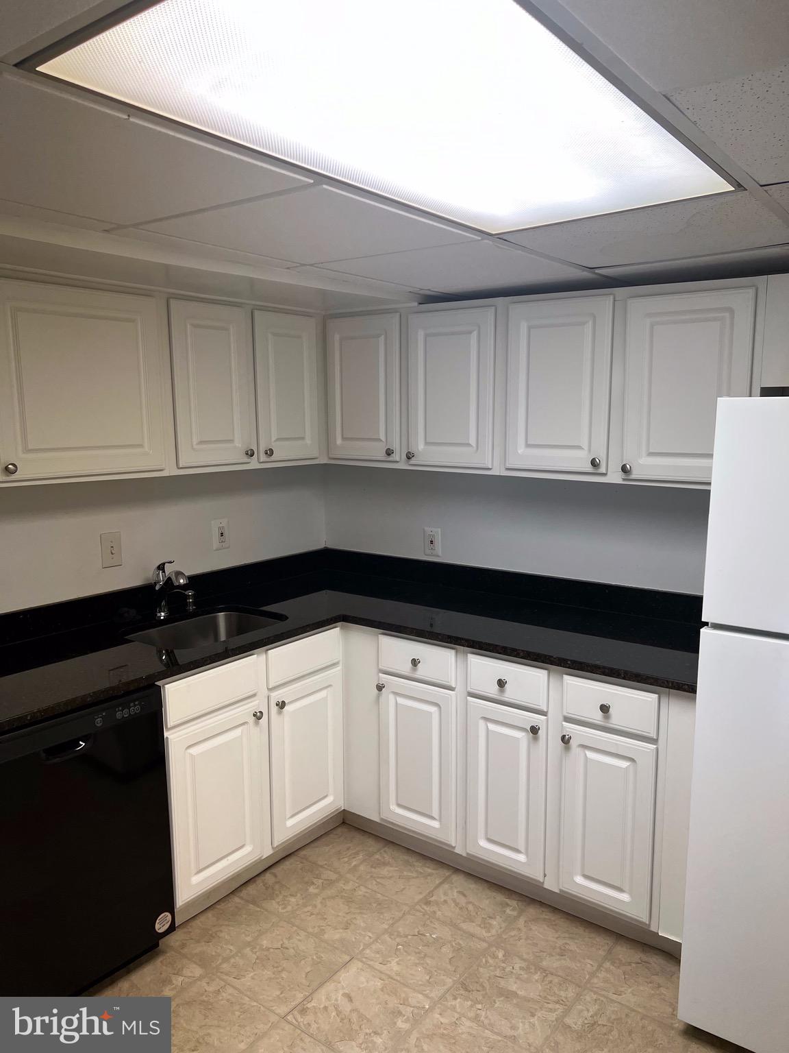 KIMBERLY PLACE - Residential Lease