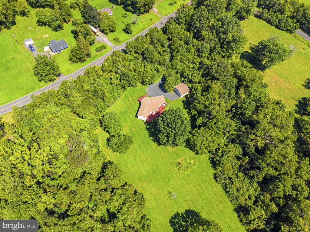 8265 Opal Road, Warrenton, VA 20186
