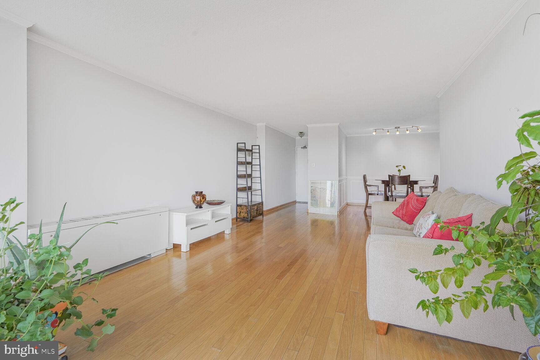 THE CARLTON - Residential