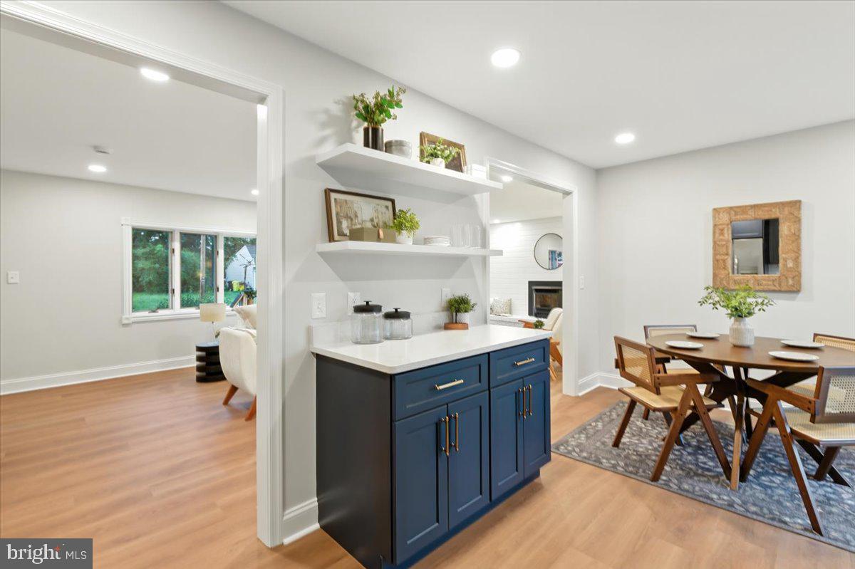 COUNTRY CLUB ESTATES - Residential