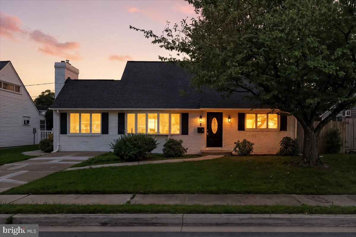 COUNTRY CLUB ESTATES - Residential