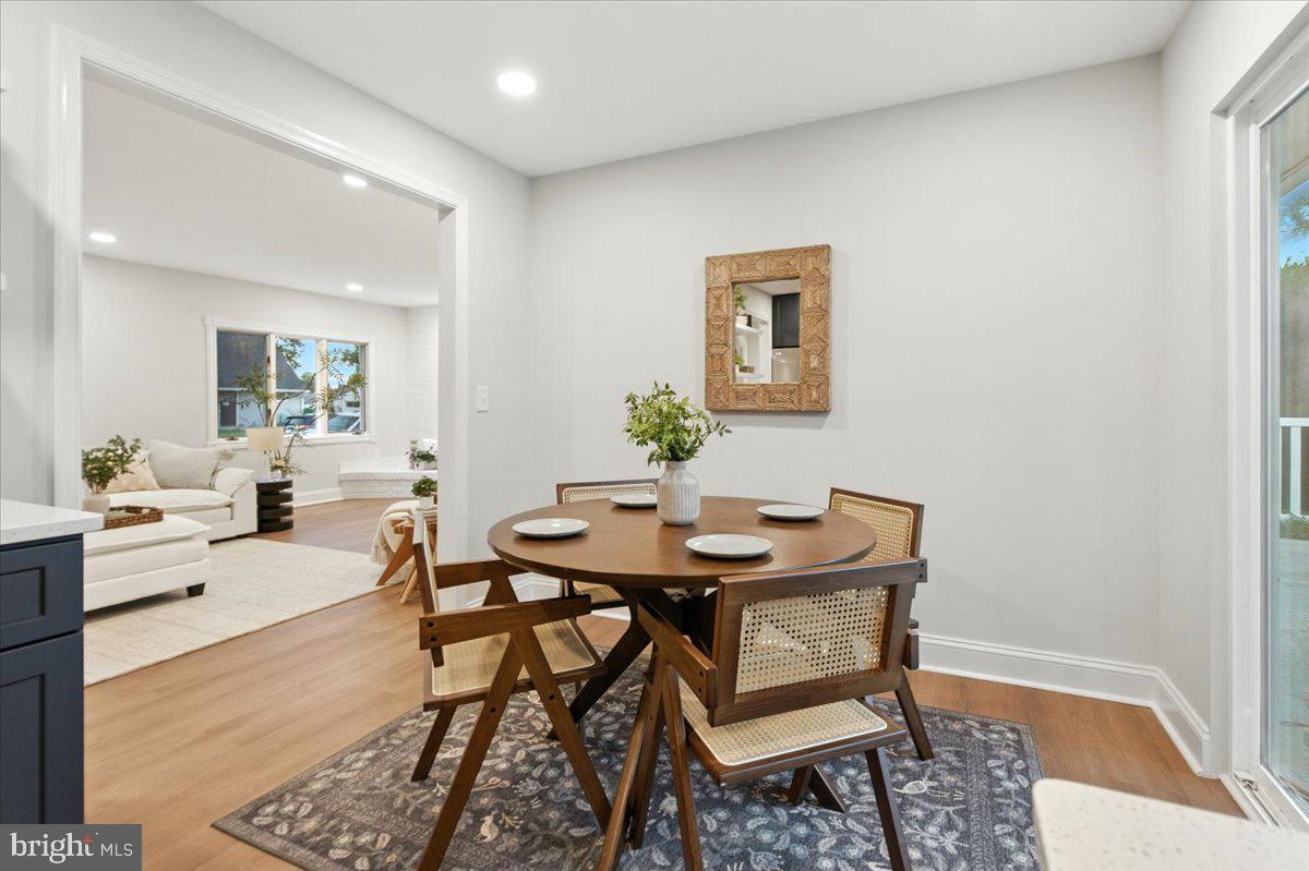 COUNTRY CLUB ESTATES - Residential