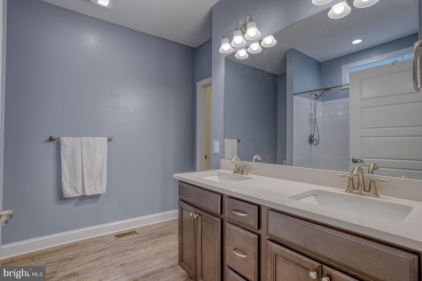 CANAAN WOODS - Residential