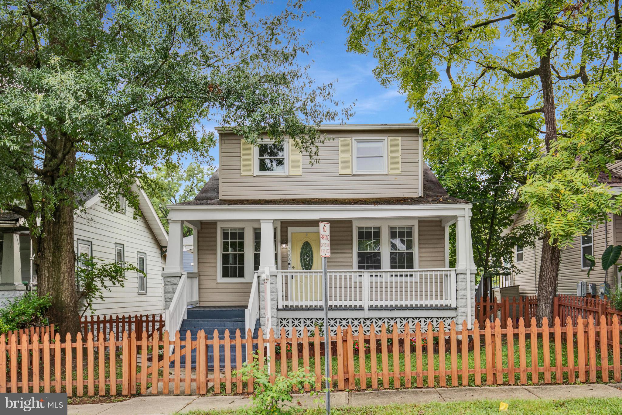 MT RAINIER - Residential