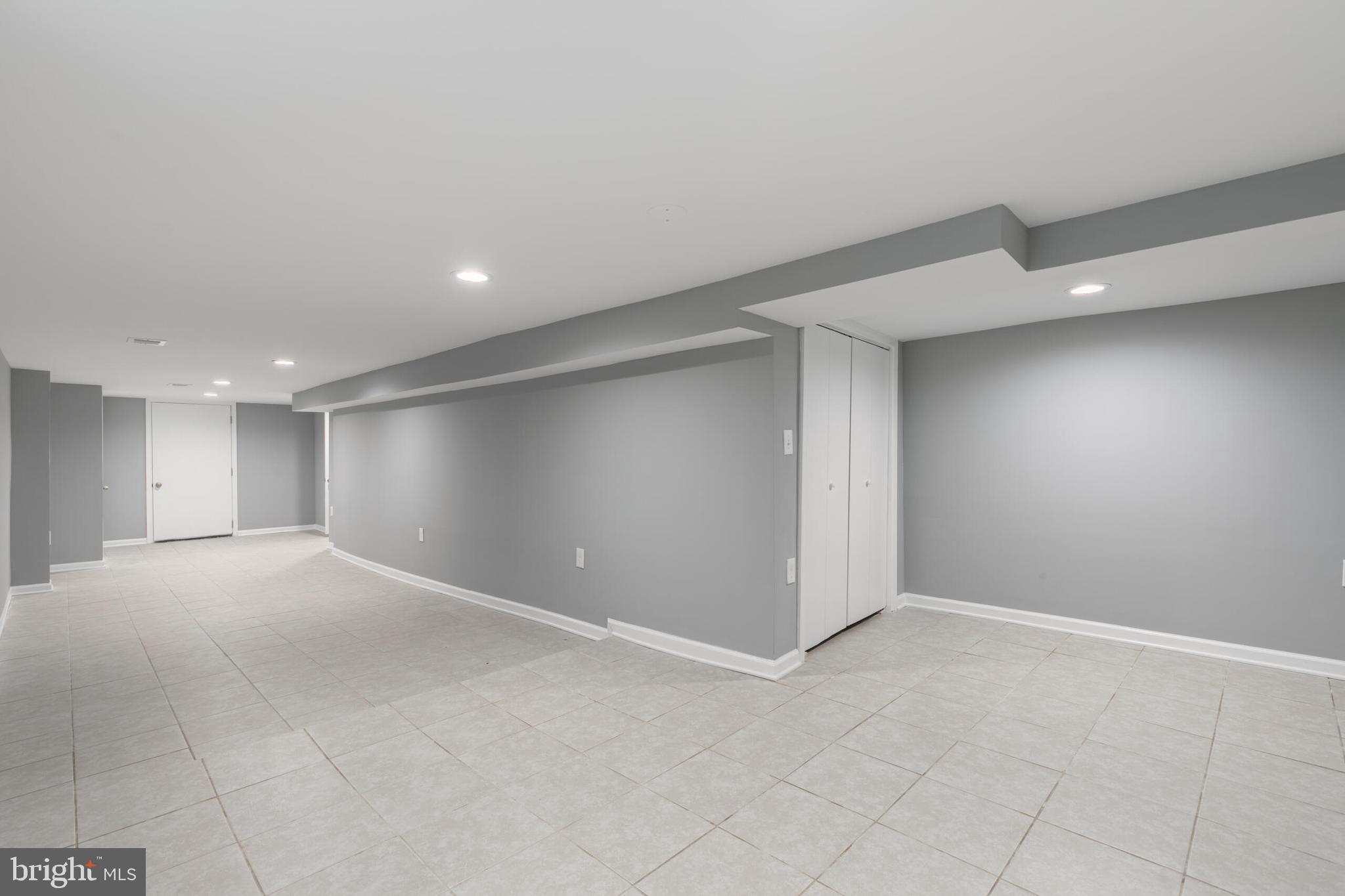 MT RAINIER - Residential