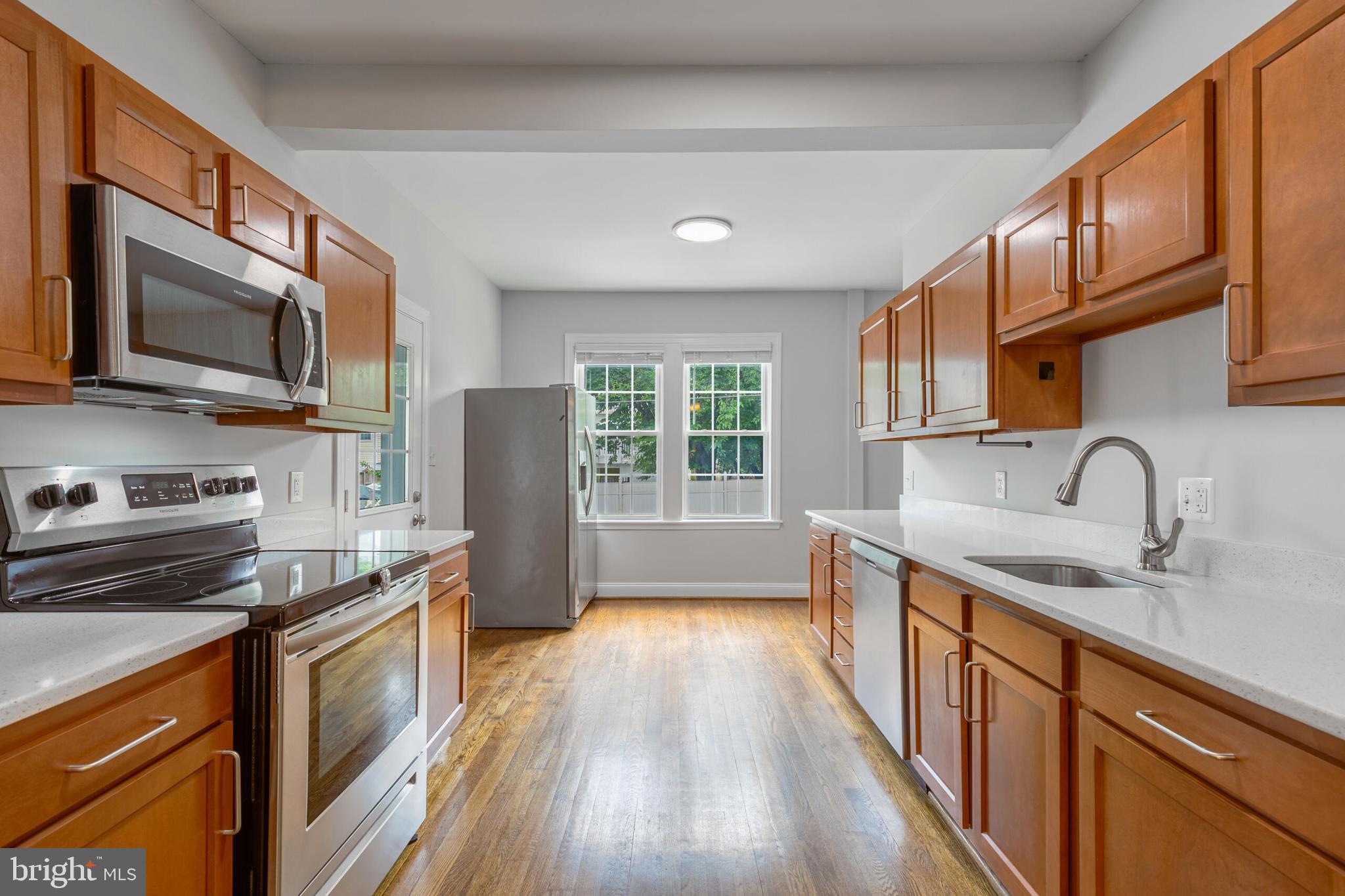 MT RAINIER - Residential