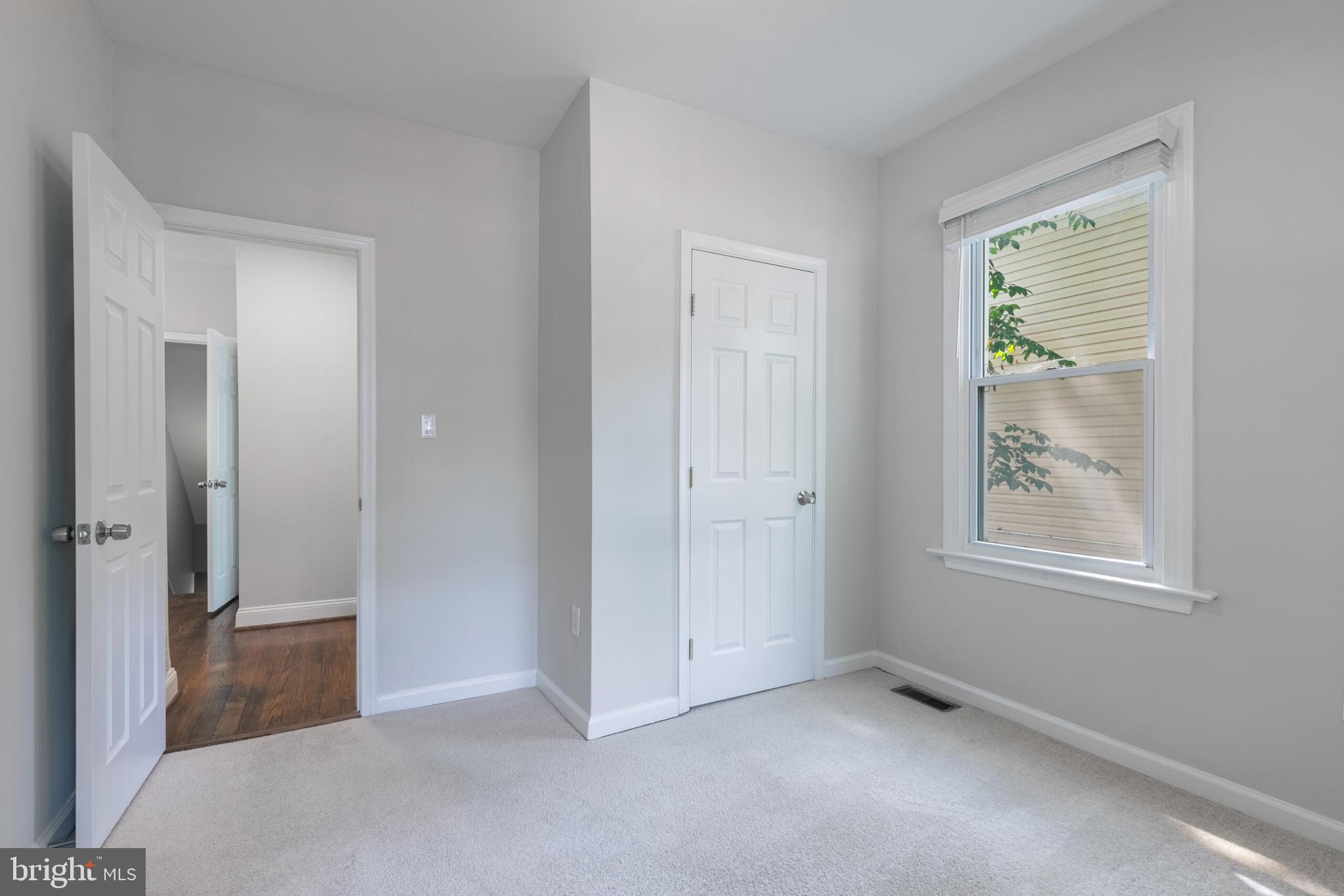 MT RAINIER - Residential