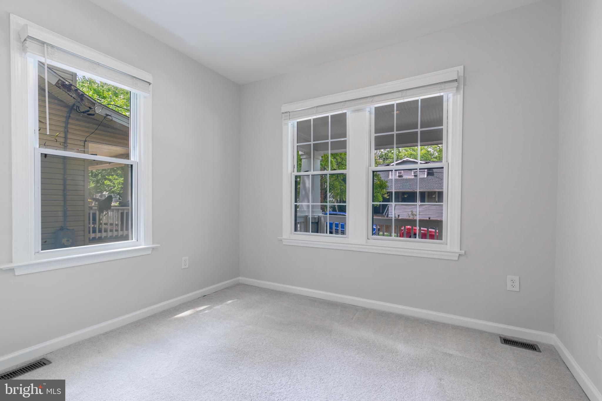 MT RAINIER - Residential