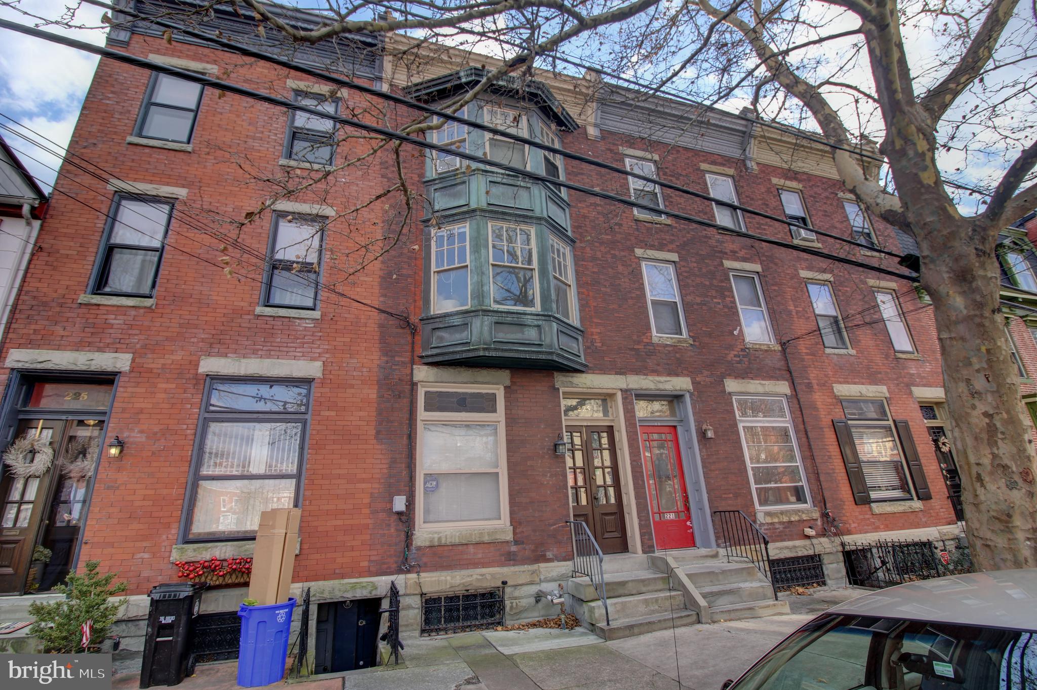 WELCOME TO THIS SPACIOUS, HIGH-INCOME PRODUCING MULTI-FAMILY IN DOWNTOWN HARRISBURG. SEASONED TENANTS WITH GREAT FLOW IN INCOME. MULTIPLE UNITS HAVE BEEN RENOVATED THIS YEAR! SECURITY SYSTEM AND VIDEO SERVEILLANCE CURRENTLY INSTALLED AND WILL TRANSFER TO KNEW OWNER, NO ADDITIONAL FEES ATTACHED! FHA AND VA BUYERS CAN LIVE IN 1 UNIT AND RENT OUT THE OTHER 3 FOR ADDITIONAL INCOME! MAKE MONEY WHILE YOU'RE LIVING HERE!