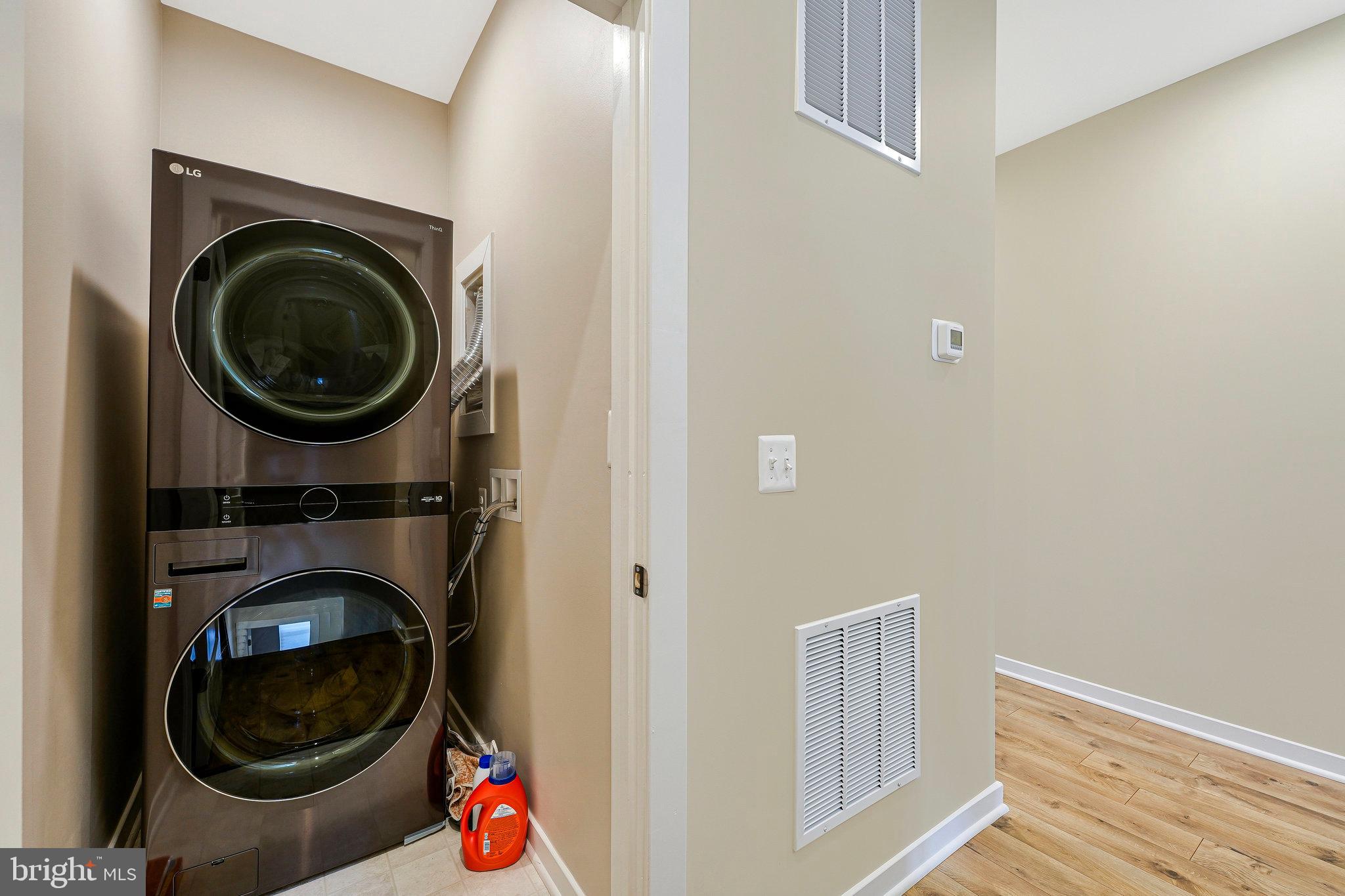 PARK AT FAIR OAKS - Residential