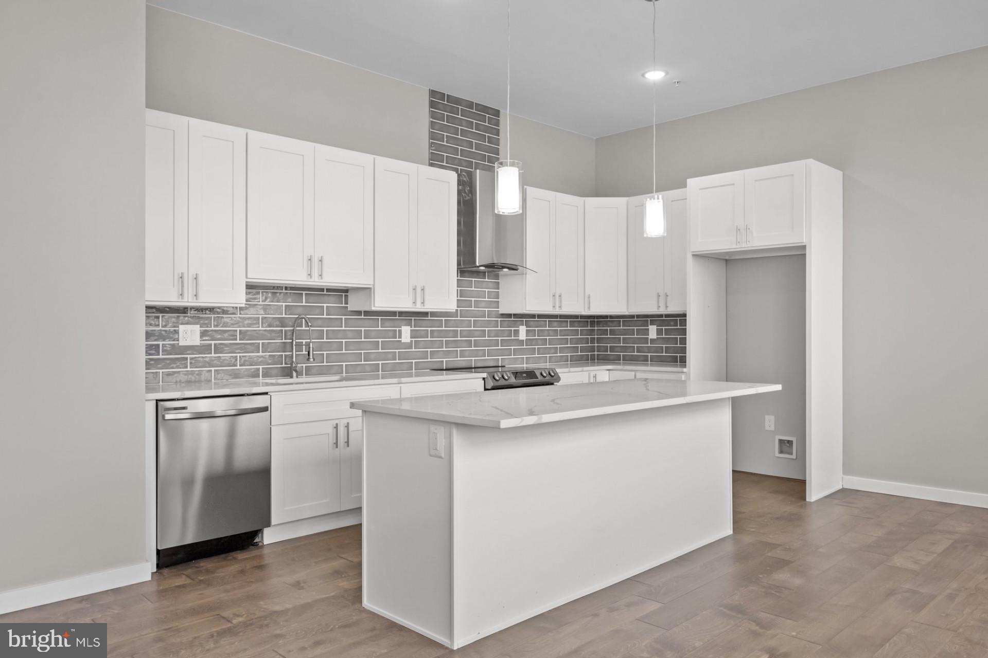 BRISTOL - Residential