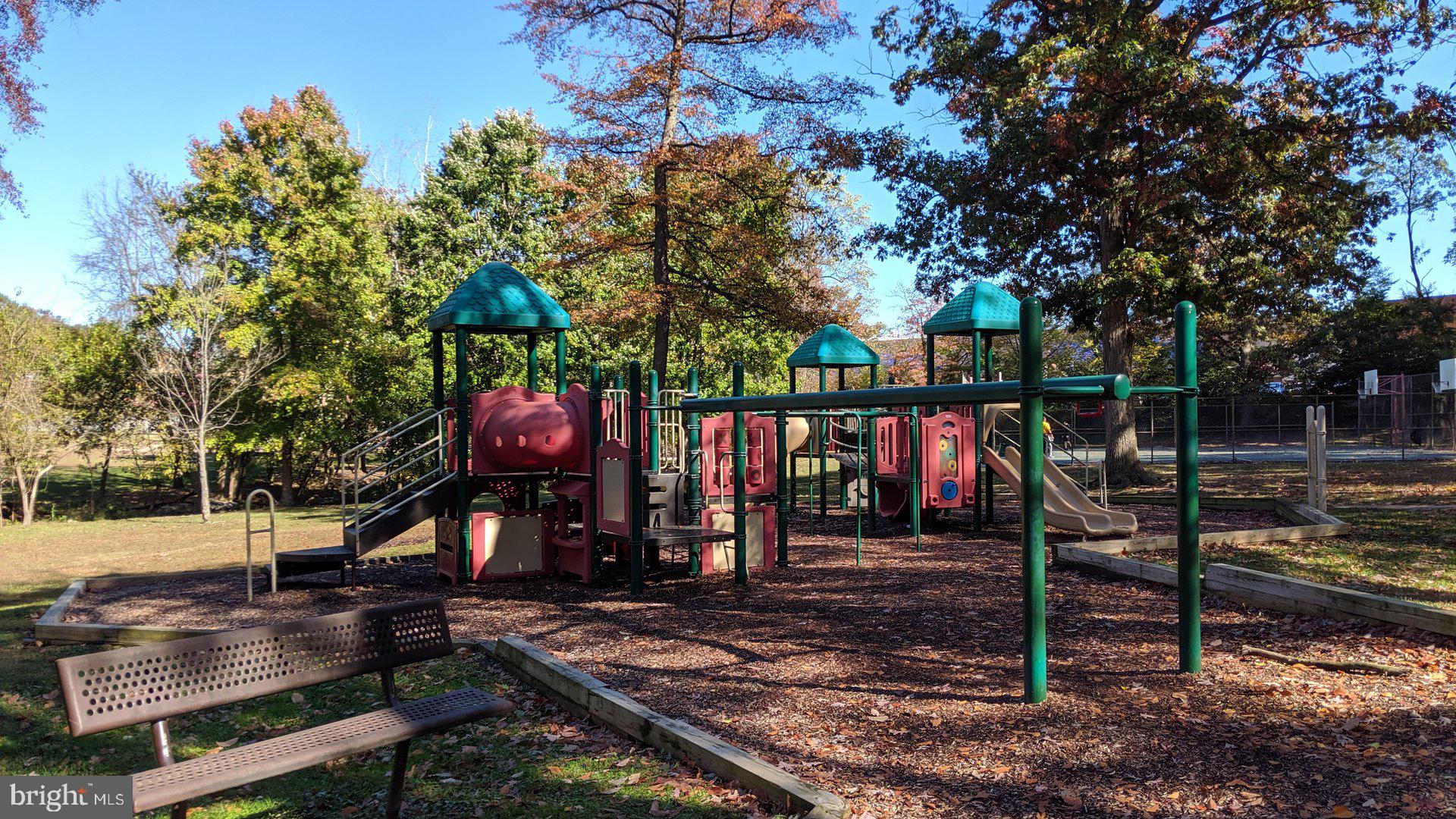 TOWSON GREEN - Residential Lease