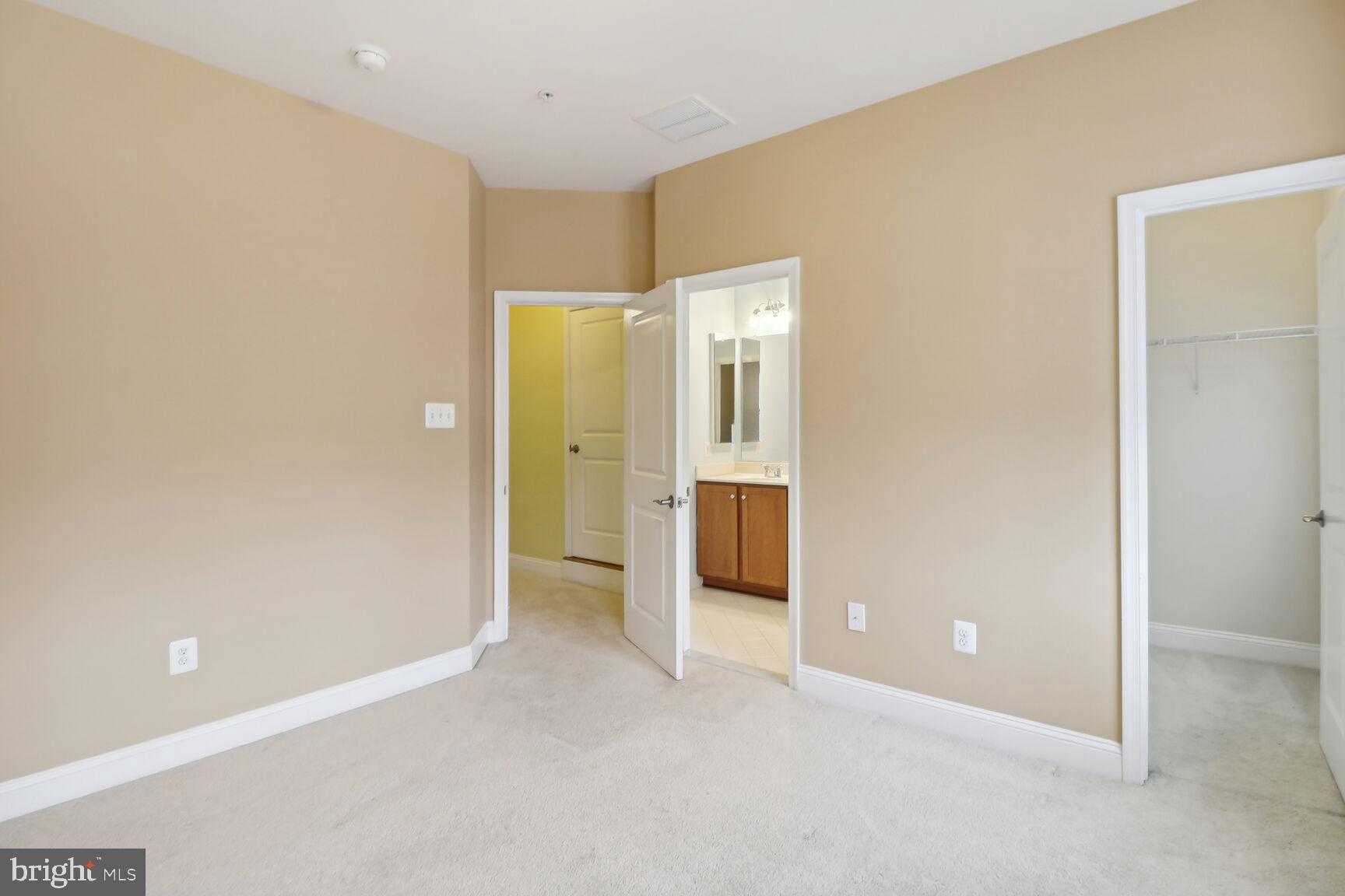 TOWSON GREEN - Residential Lease