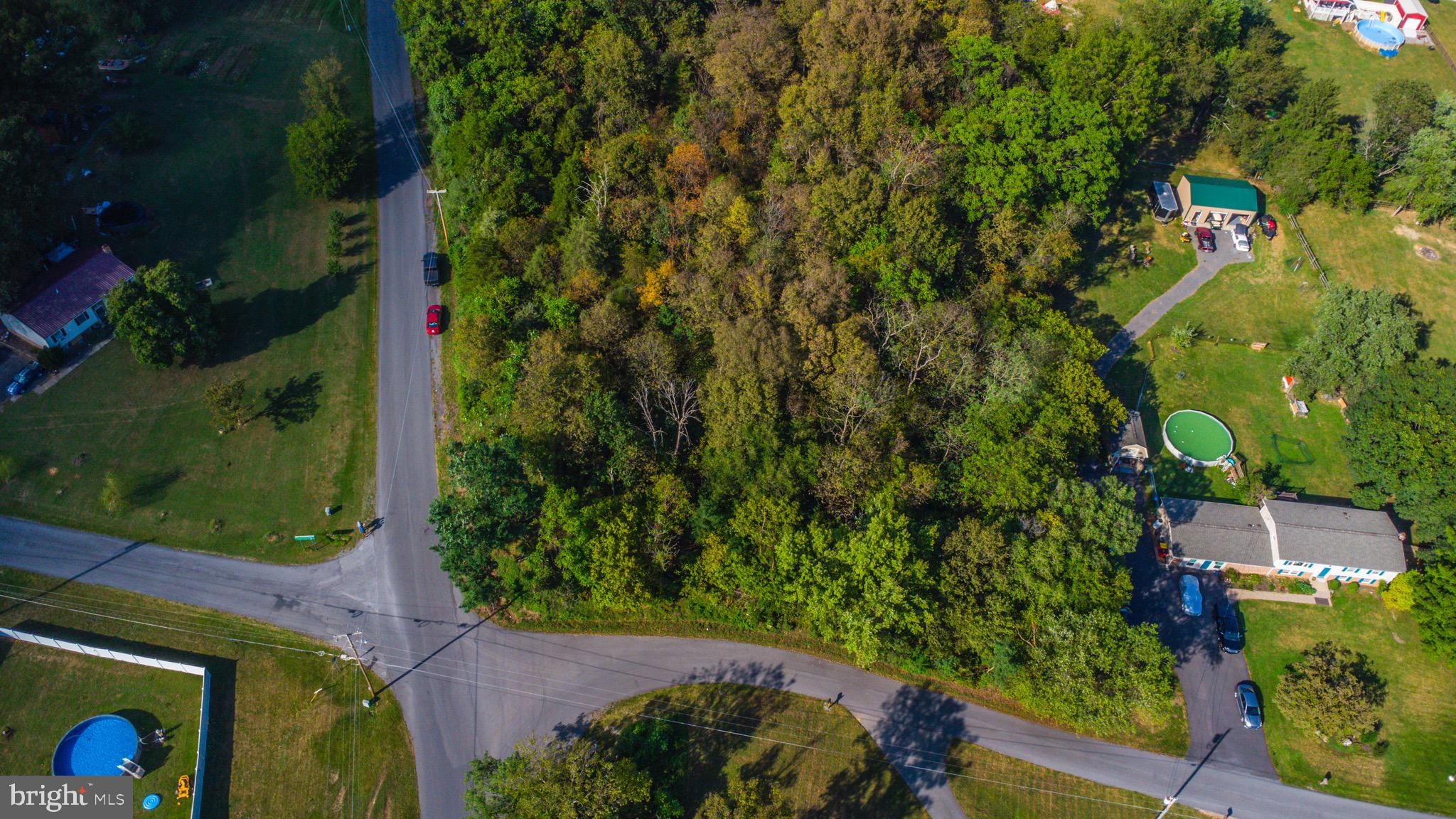 POTOMAC HEIGHTS - Land