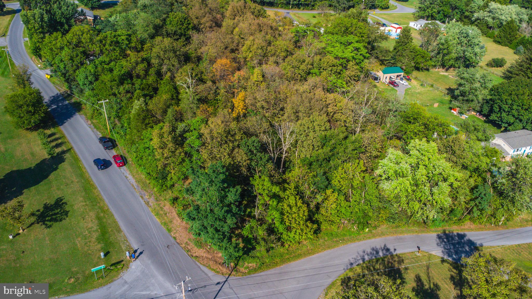 POTOMAC HEIGHTS - Land