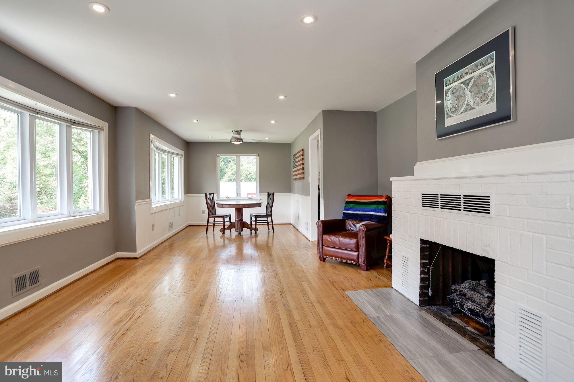 WELLINGTON HEIGHTS - Residential