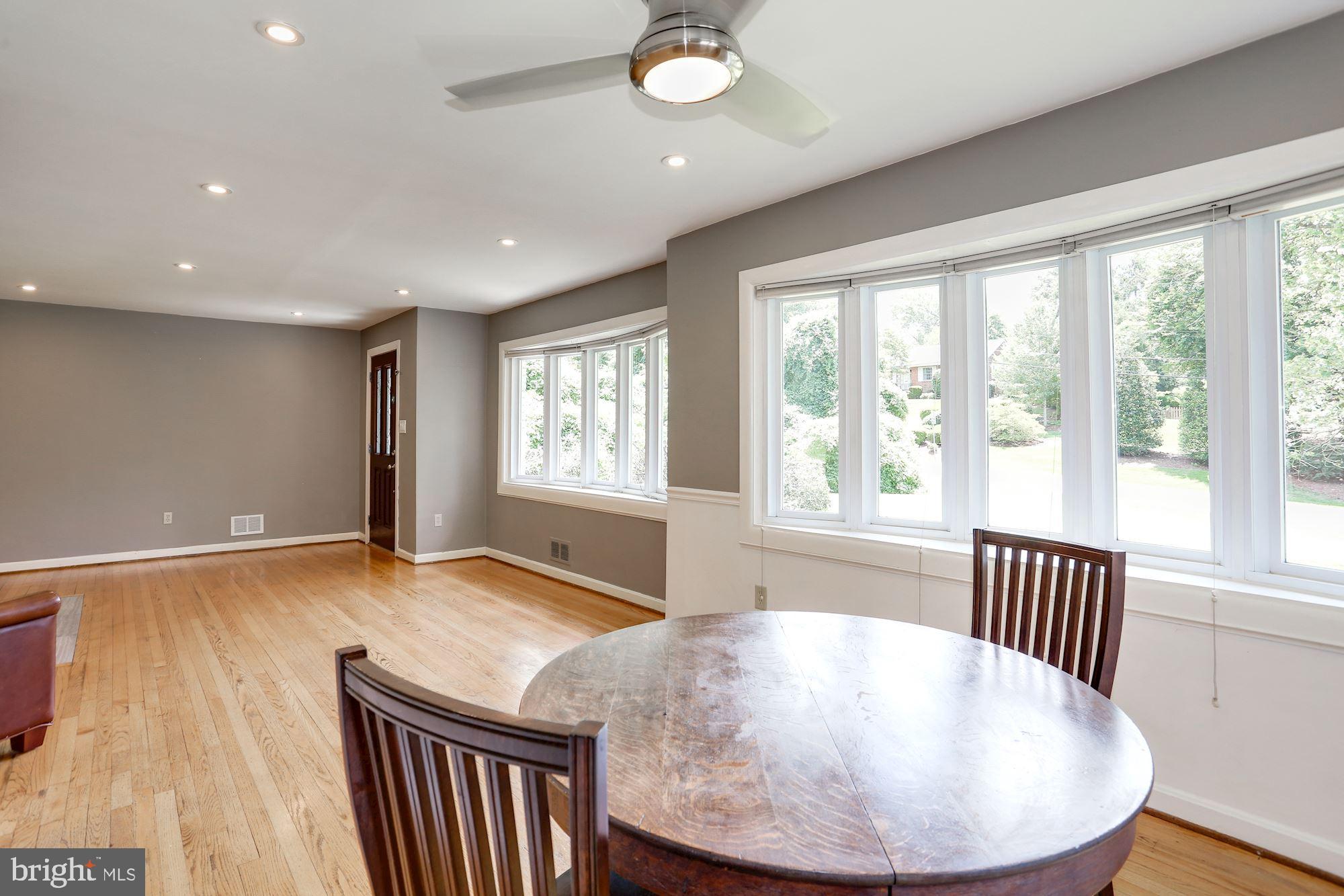 WELLINGTON HEIGHTS - Residential