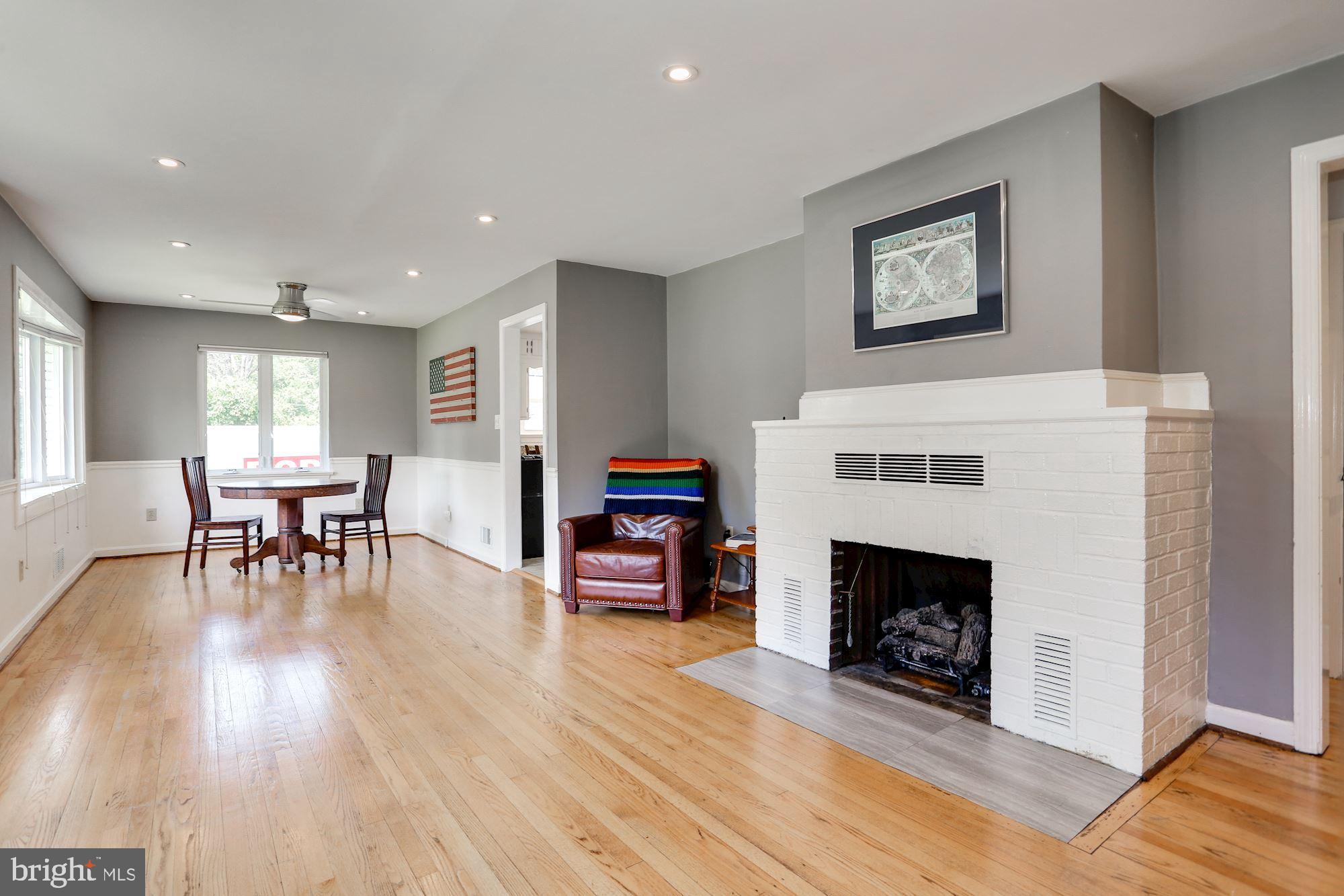 WELLINGTON HEIGHTS - Residential