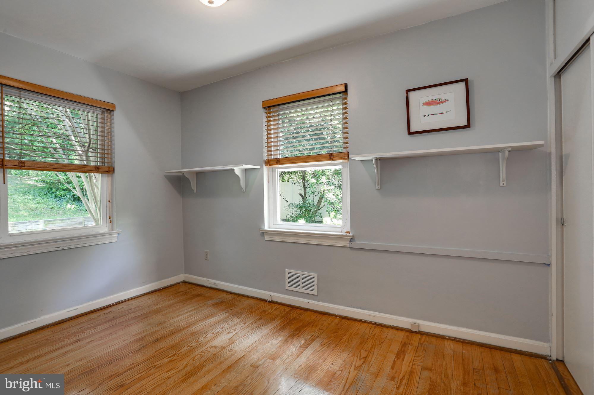 WELLINGTON HEIGHTS - Residential