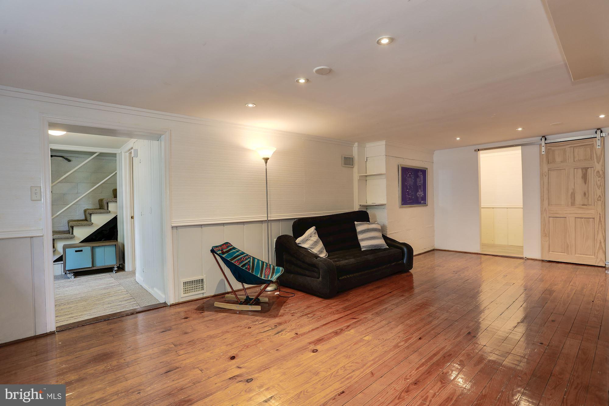 WELLINGTON HEIGHTS - Residential